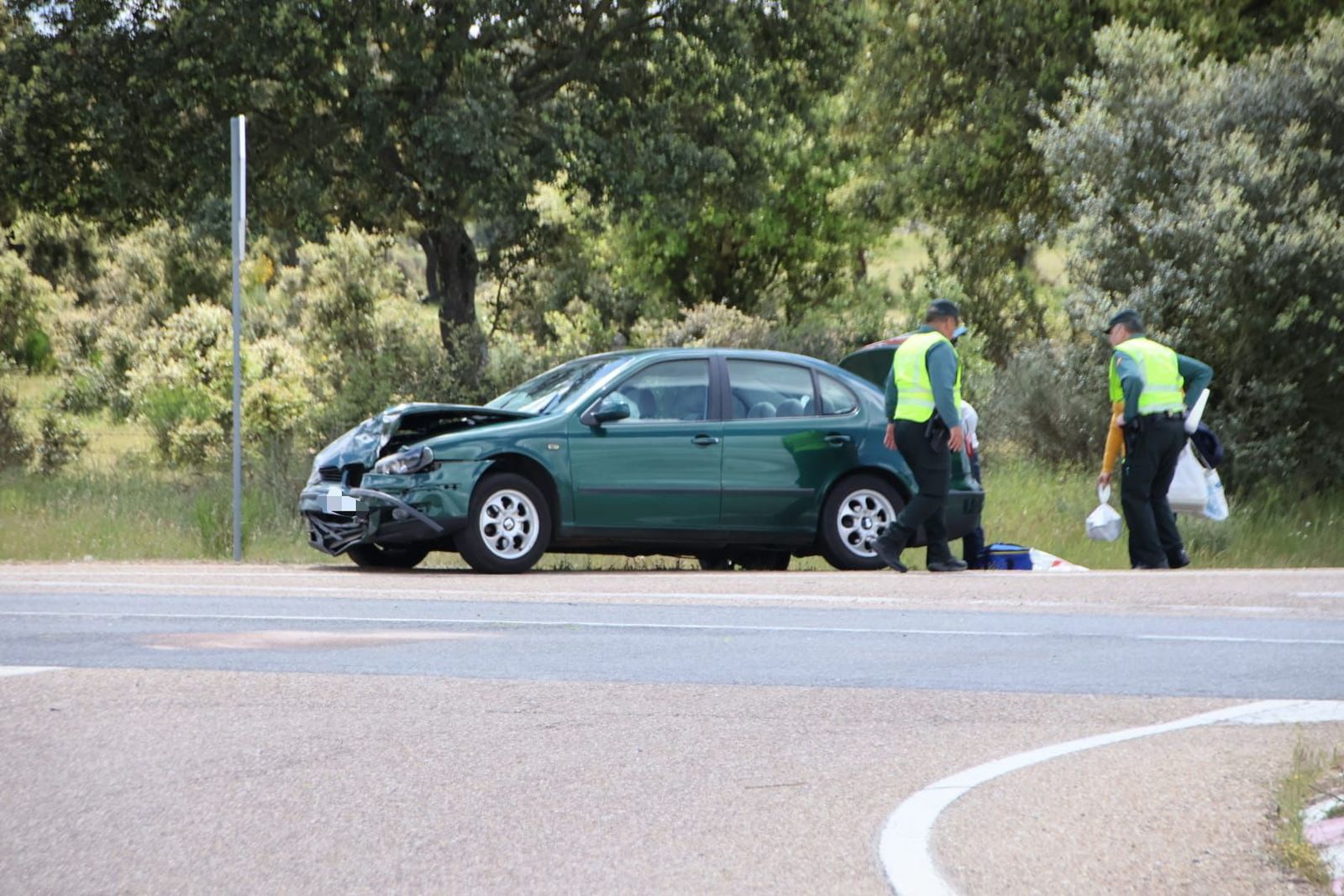 Dos vehículos colisionan en la CL-517, en Doñinos de Ledesma