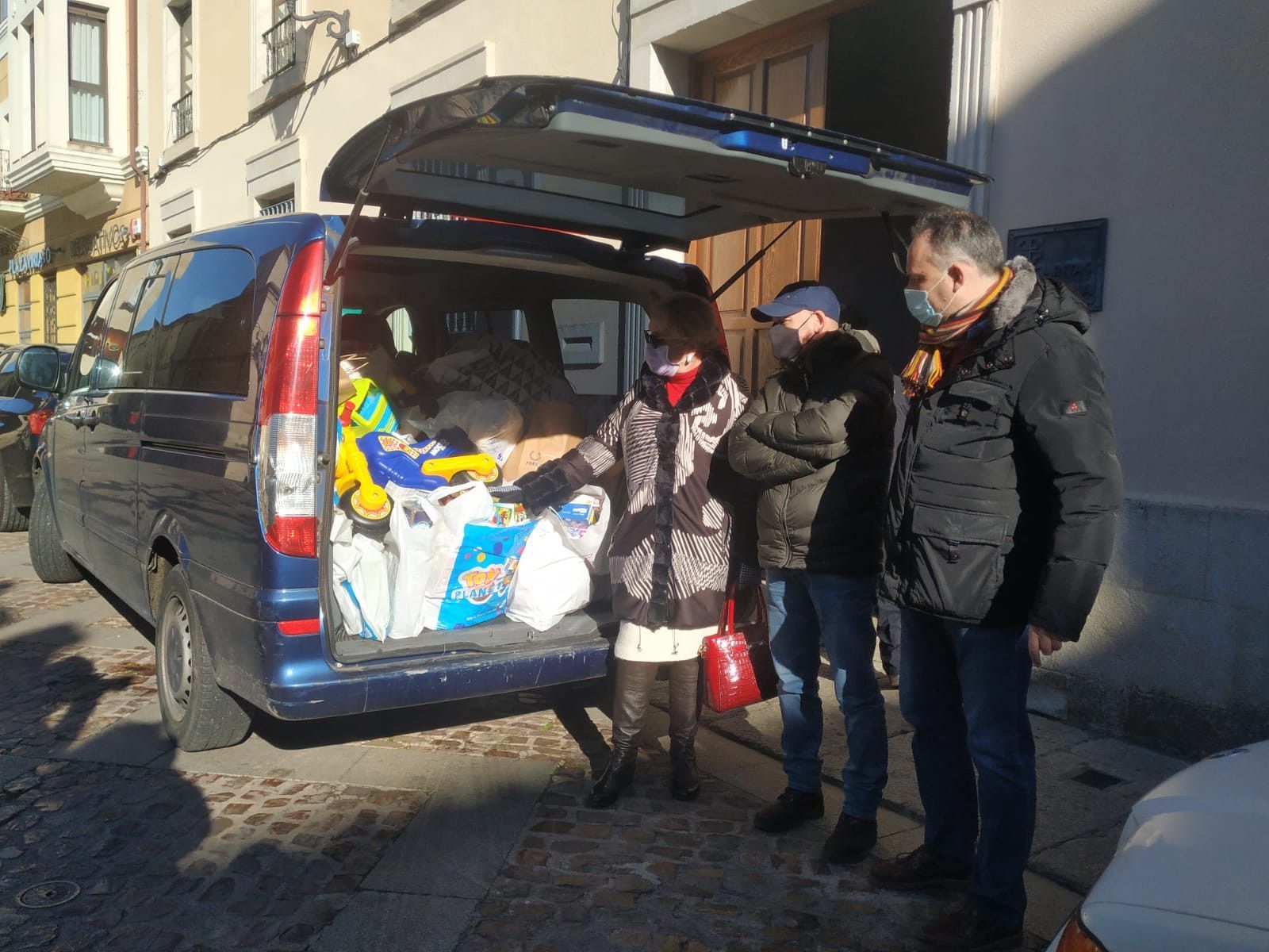 Compartimos contigo caritas (2)