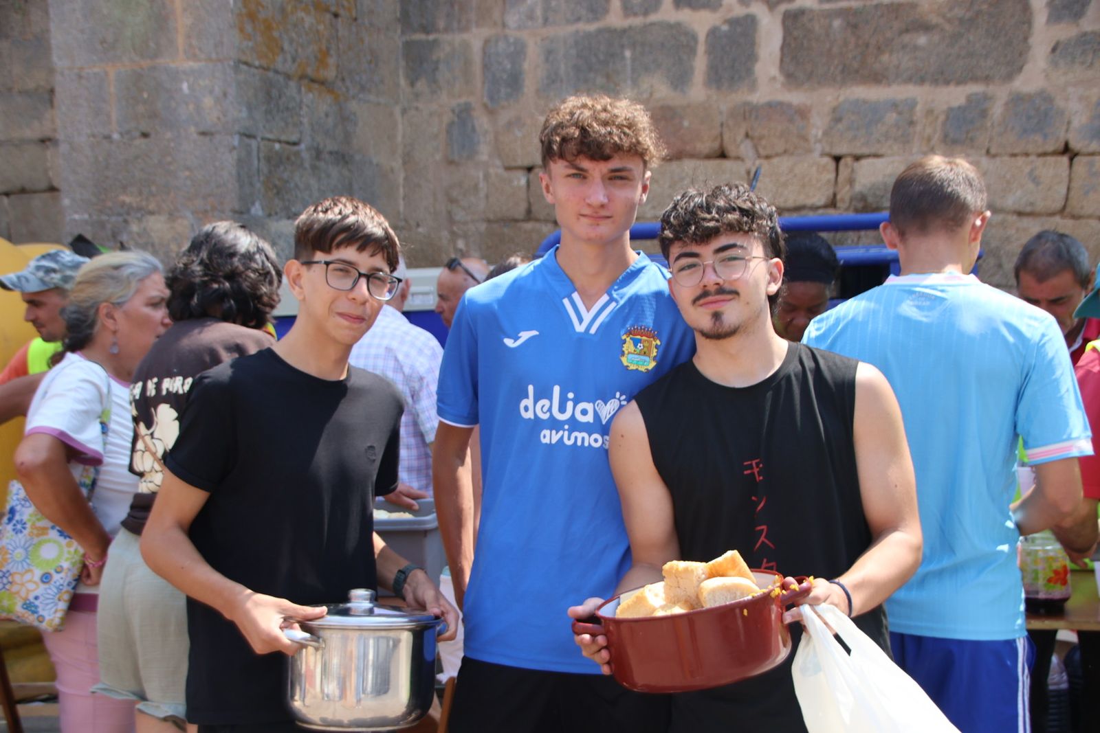 Masueco paella popular en la plaza