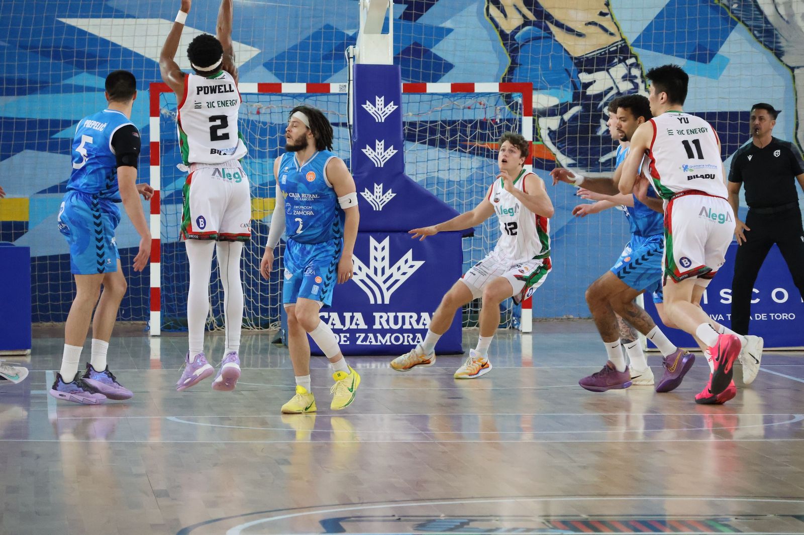 GALERÍA | Revive en imágenes el partido entre el CB Zamora y Alega Cantabria