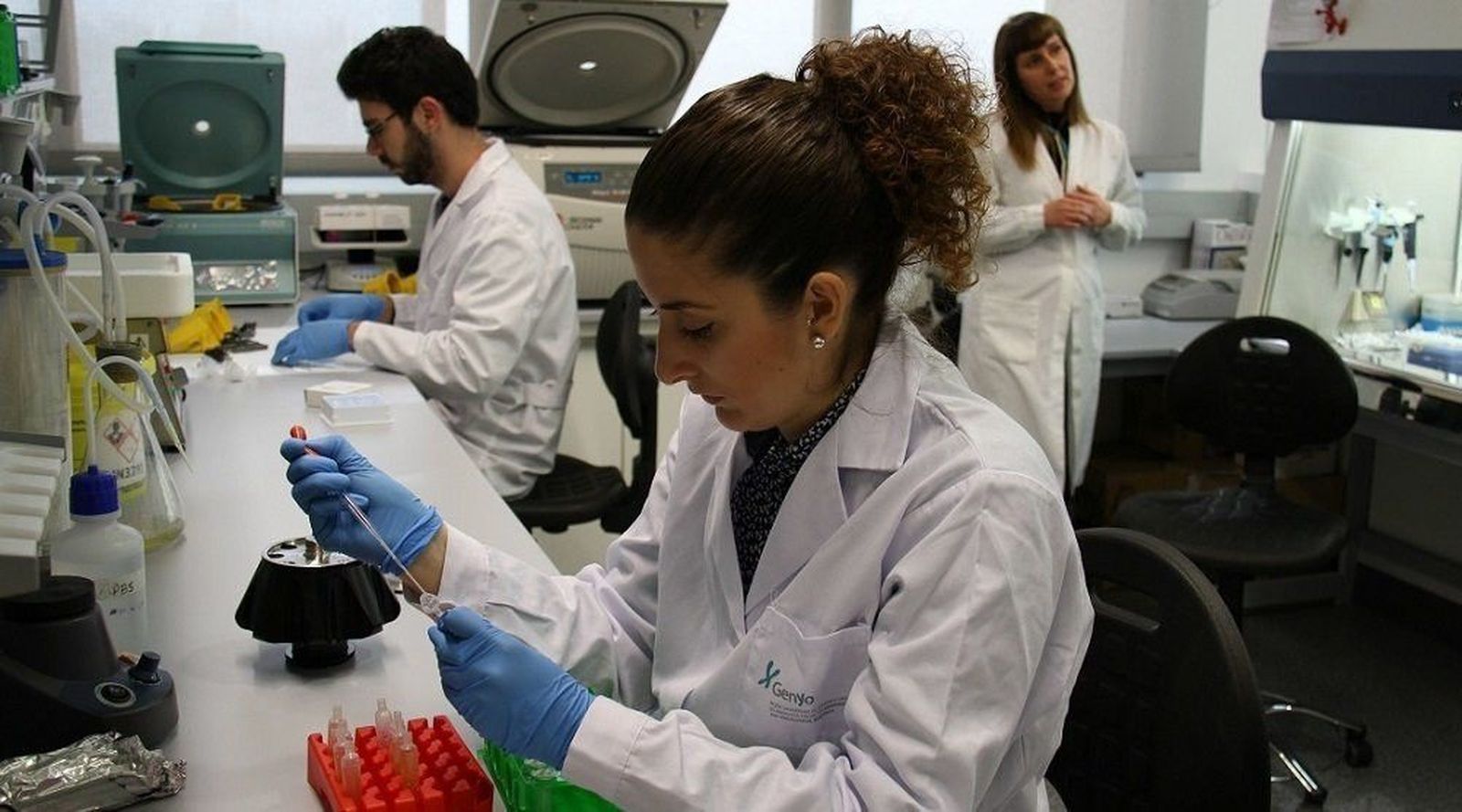 La investigación contra el cáncer recibe apenas un euro al año de cada contribuyente