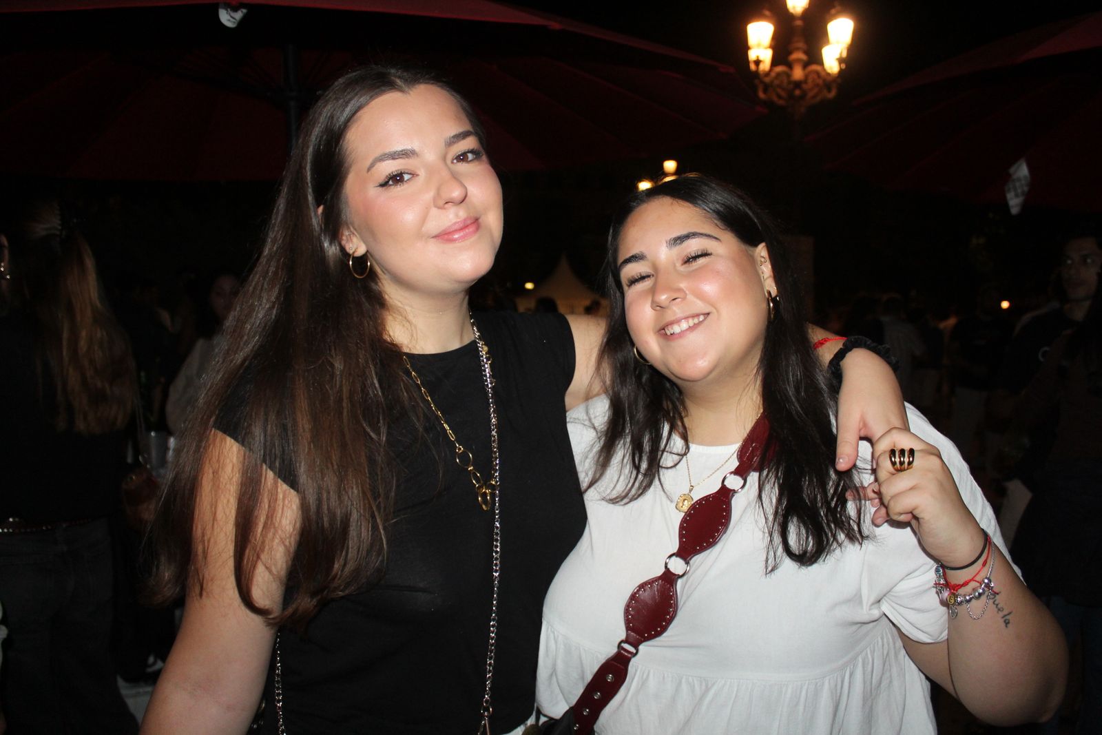 La Feria de Día se llena en la tarde-noche de este viernes, punto de partida del fin de semana