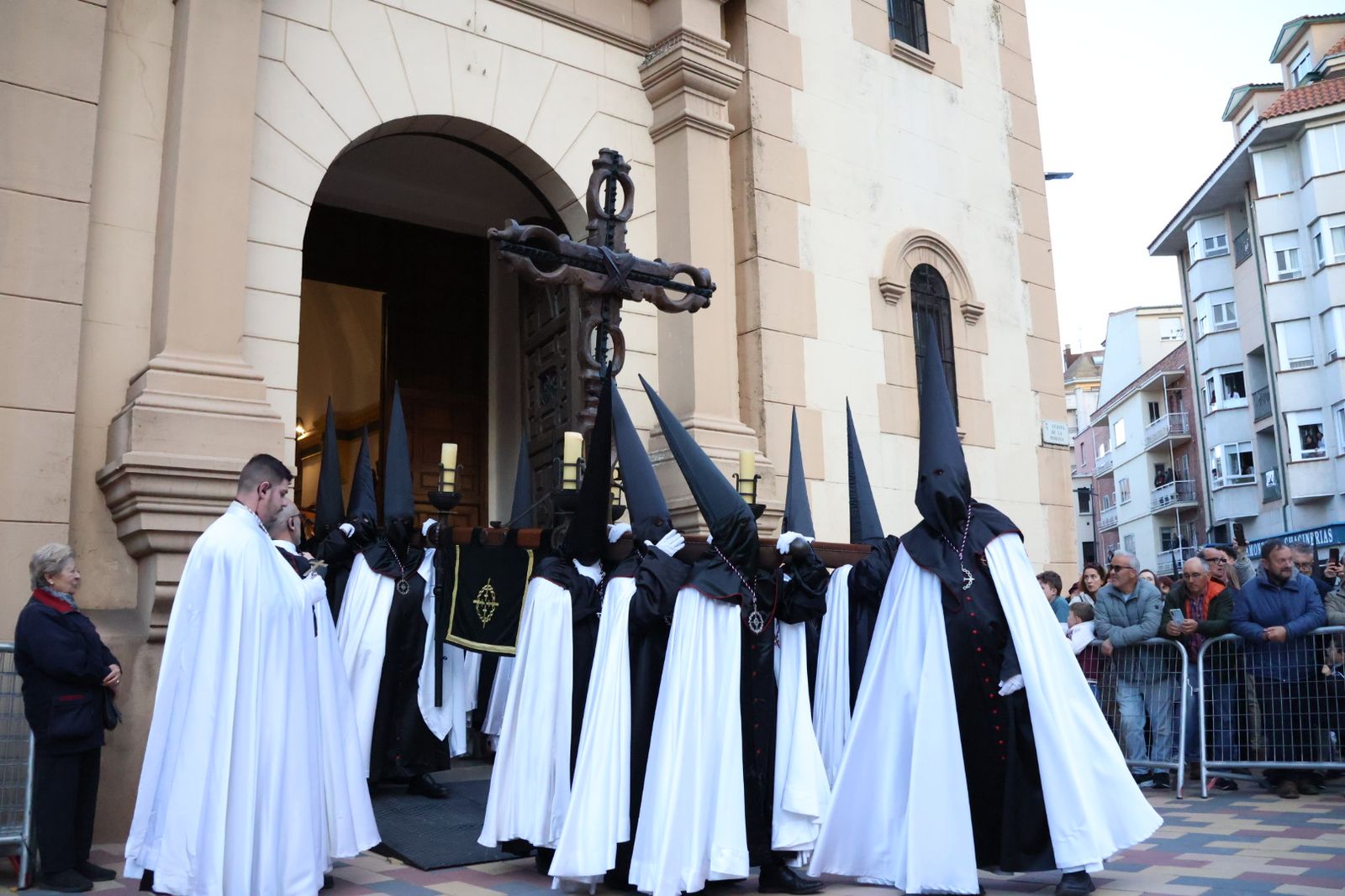 GALERÍA | Revive en imágenes la procesión de Jesús en su Tercera Caída