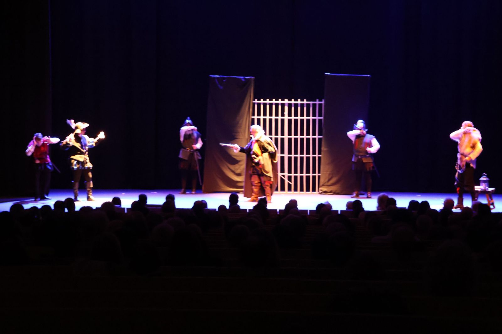 GALERÍA | 'La vida es sueño' despierta los aplausos en el Ramos Carrión