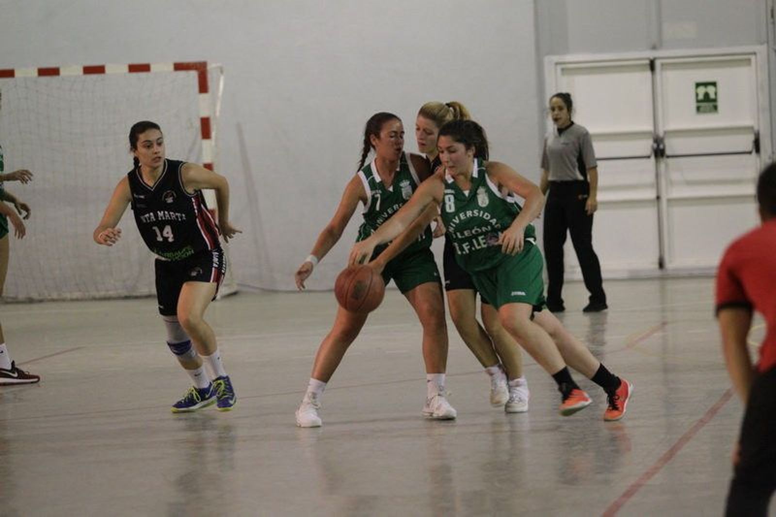 Victoria para el CB Santa Marta en el inicio de la Primera Femenina
