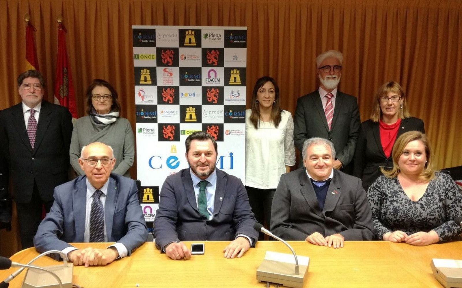 Foto 3 12 17 Junta Directiva CERMI CyL