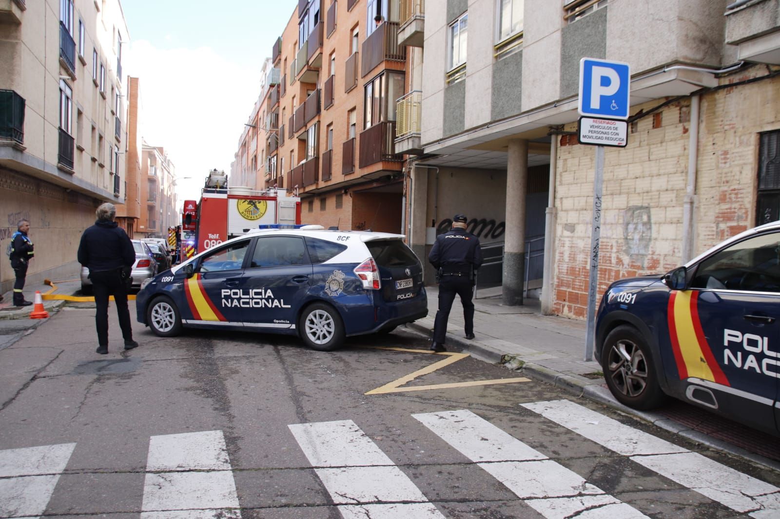 incendio-en-un-garaje-de-calle-almansa-fotos-andrea-m-4