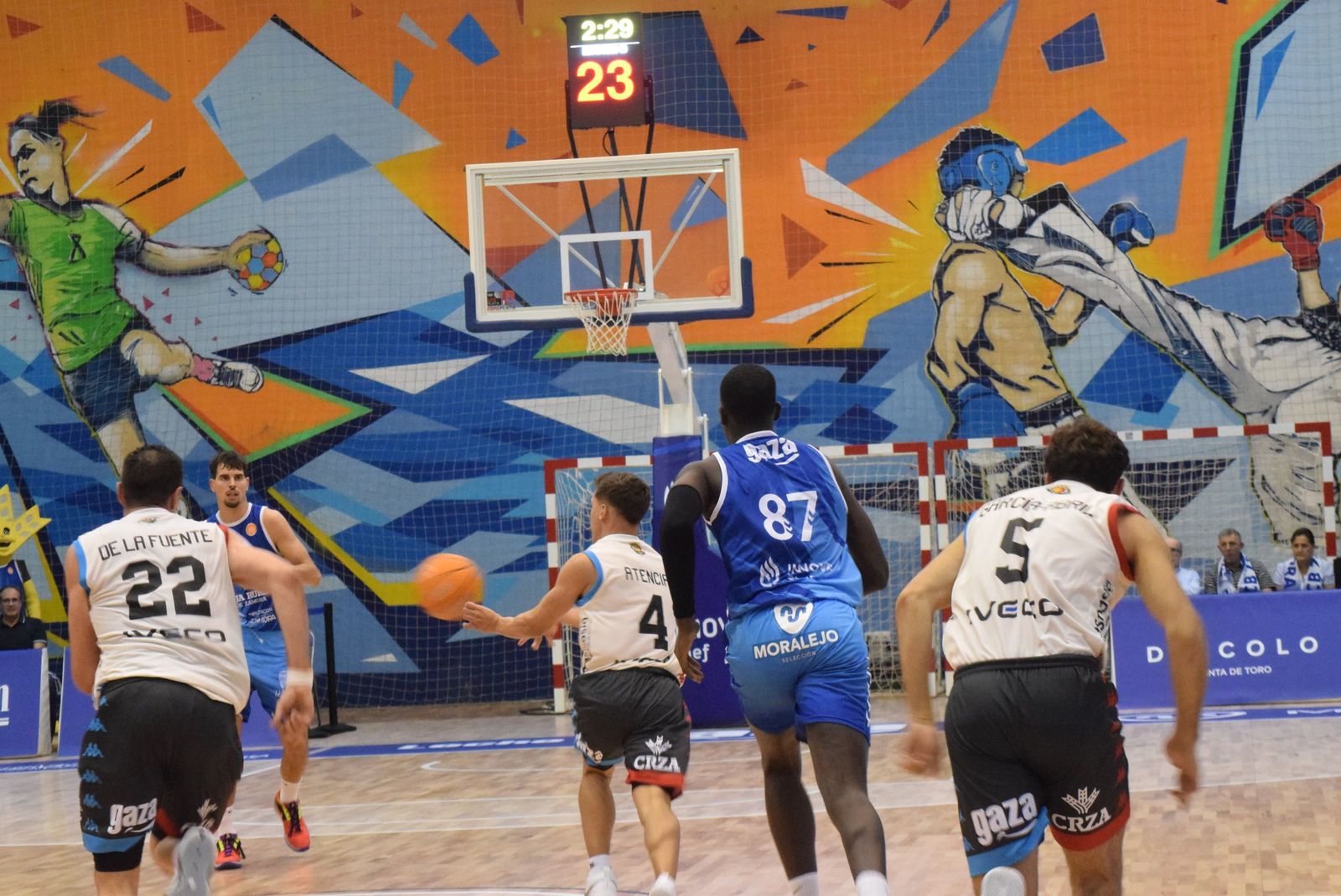 Imágenes del partido entre el CB Zamora y Real Valladolid Baloncesto