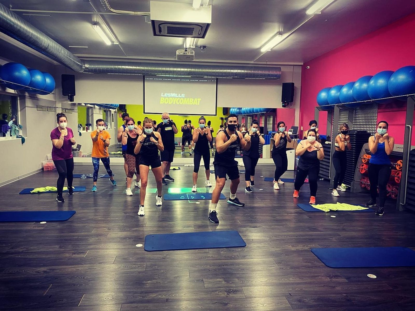Gimnasio mascarilla