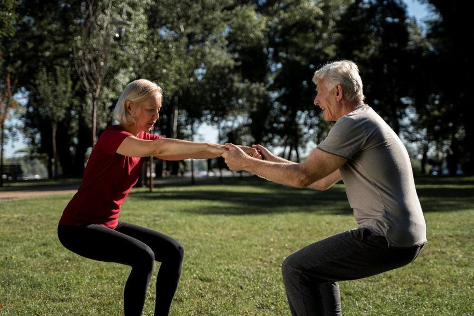 Población mayor haciendo ejercicio