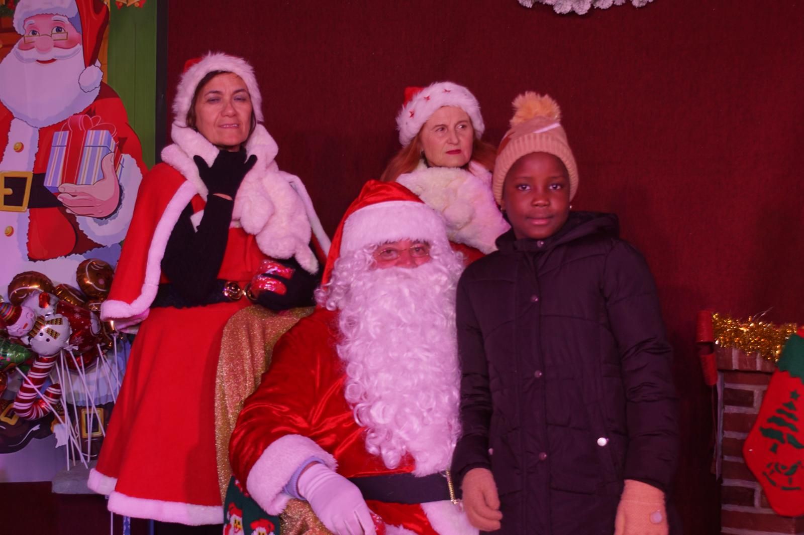 El Encinar recibe la visita de Papa Noel