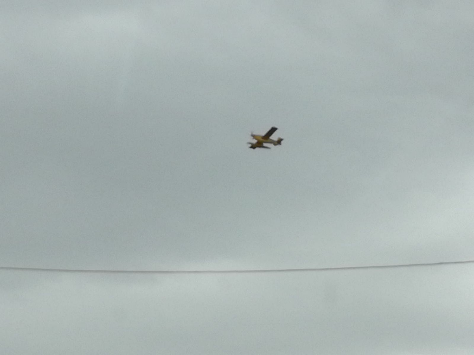 Hidroavion mombuey (1)