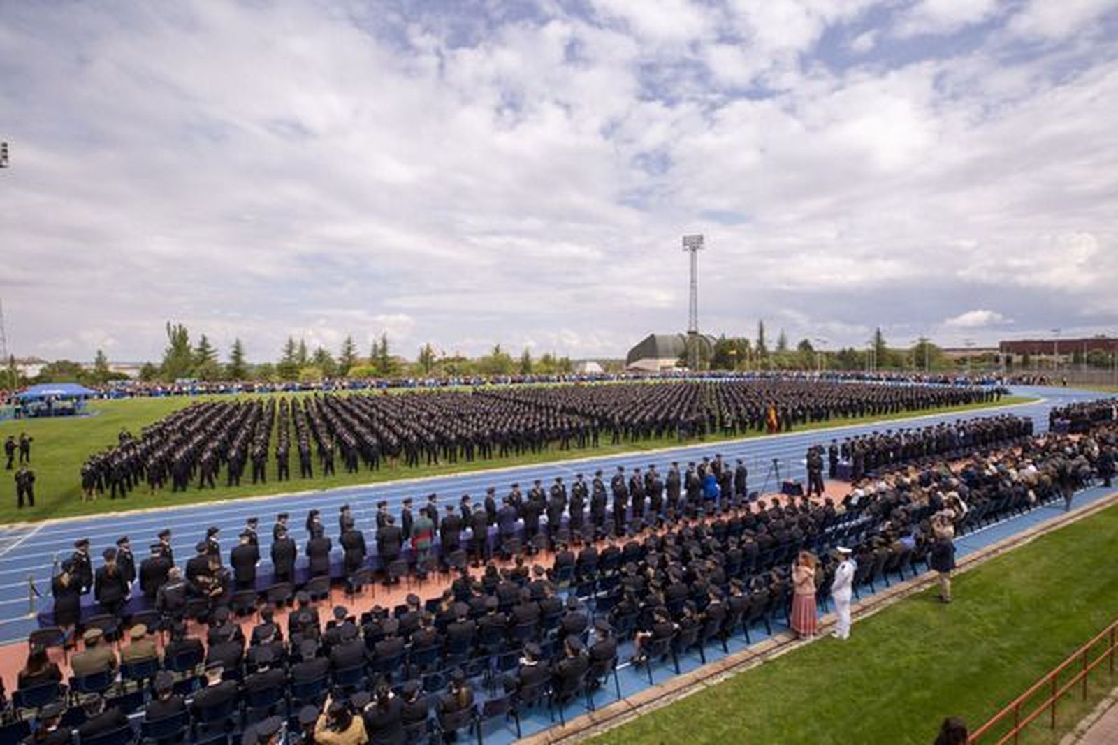 Los nuevos agentes de la Policía Nacional juran su cargo (2)