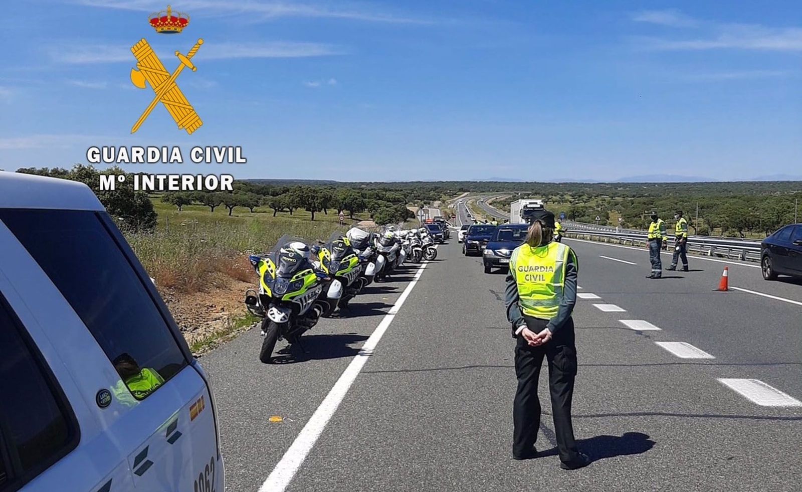 La Guardia Civil en un control. Archivo