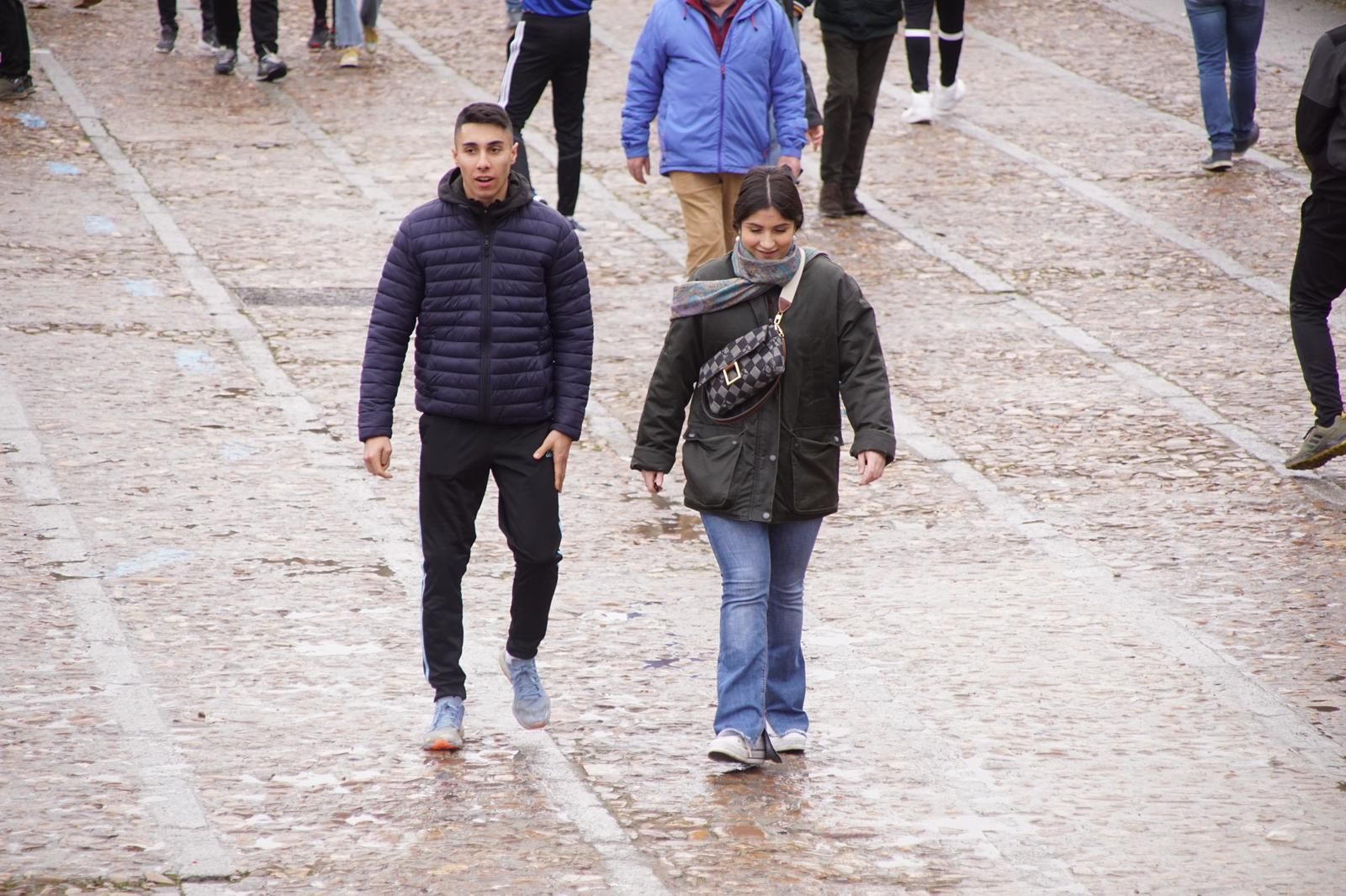 ambiente-encierro-urbano-lunes-de-carnaval-en-ciudad-rodrigo-12-de-febrero-de-2024-fotos-s24h-56