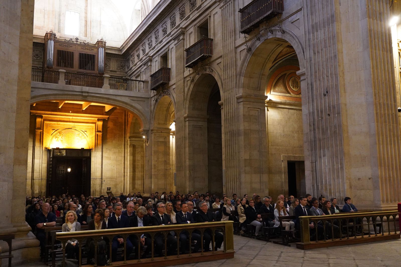 La UPSA despide al papa Francisco con una misa funeral en La Clerecía