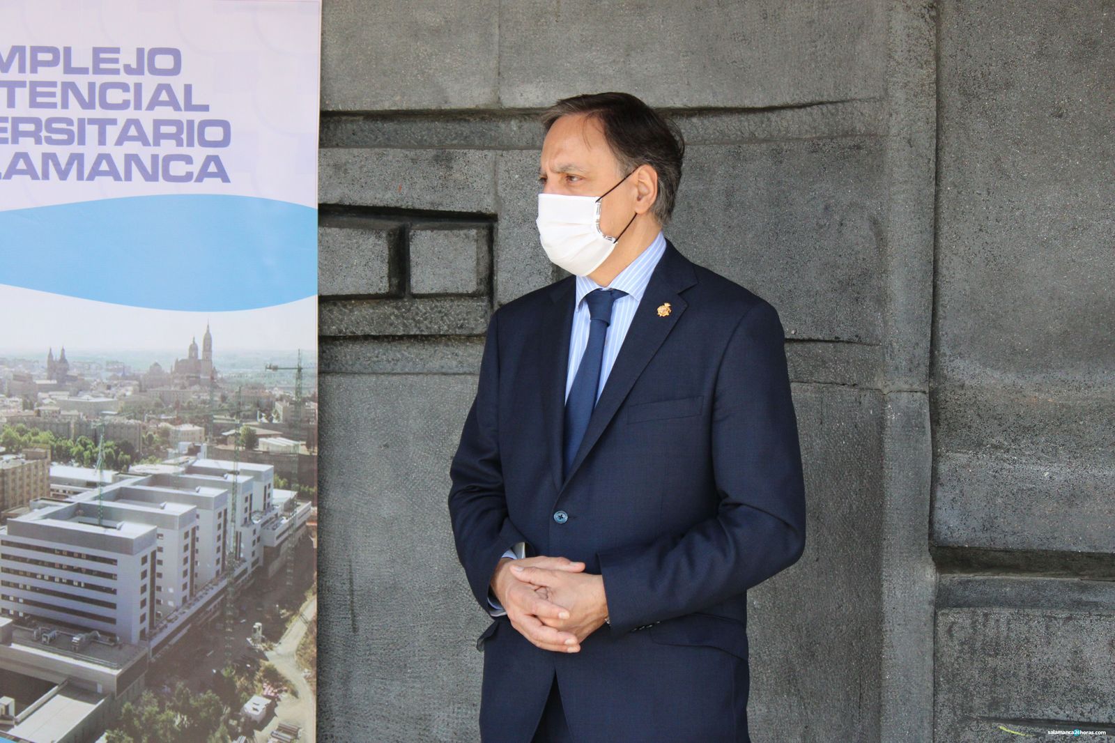 Alcalde Carlos garcía Carbayo