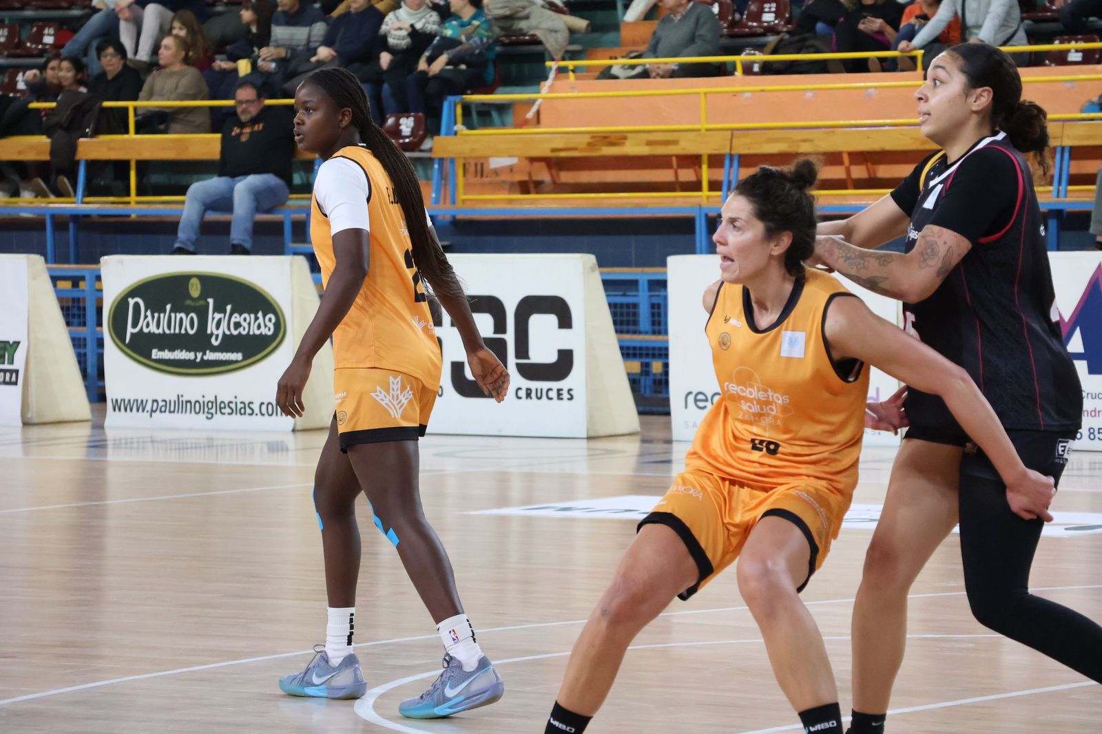 Partido entre CD Zamarat y Cajasol Baloncesto Sevilla