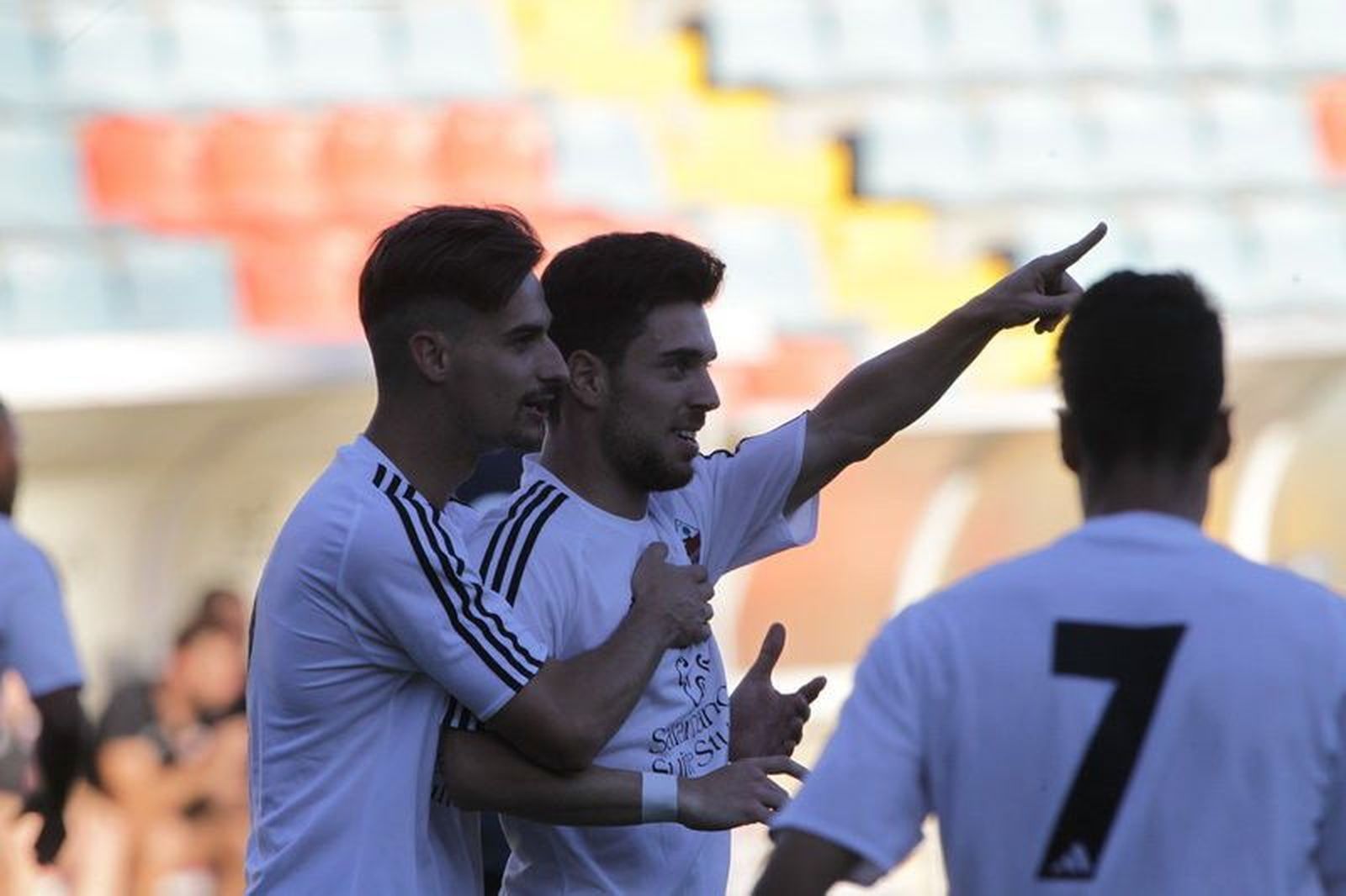 El Salmantino deja buenas sensaciones a pesar de su derrota ante el Toledo