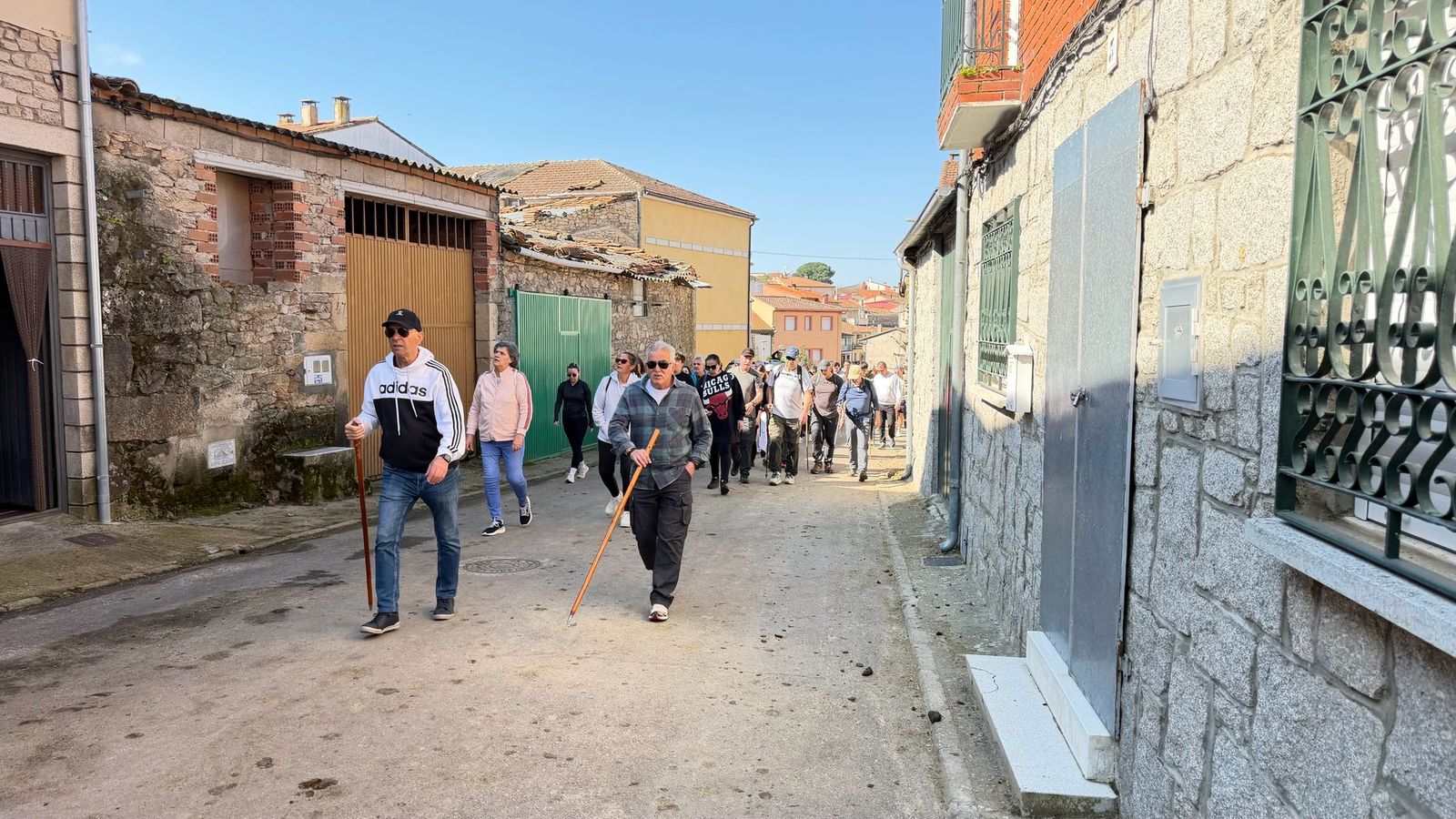 Marcha senderiesta mieza
