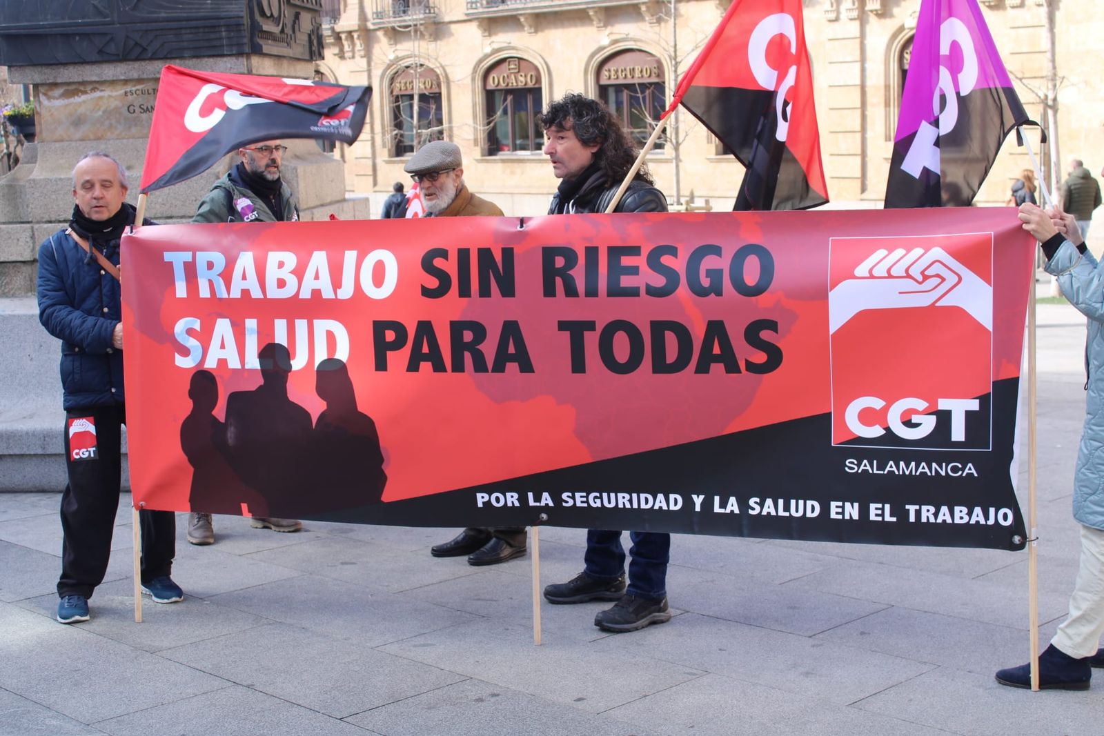 concentracion-reivindicativa-muerte-laboral-en-penaranda-13