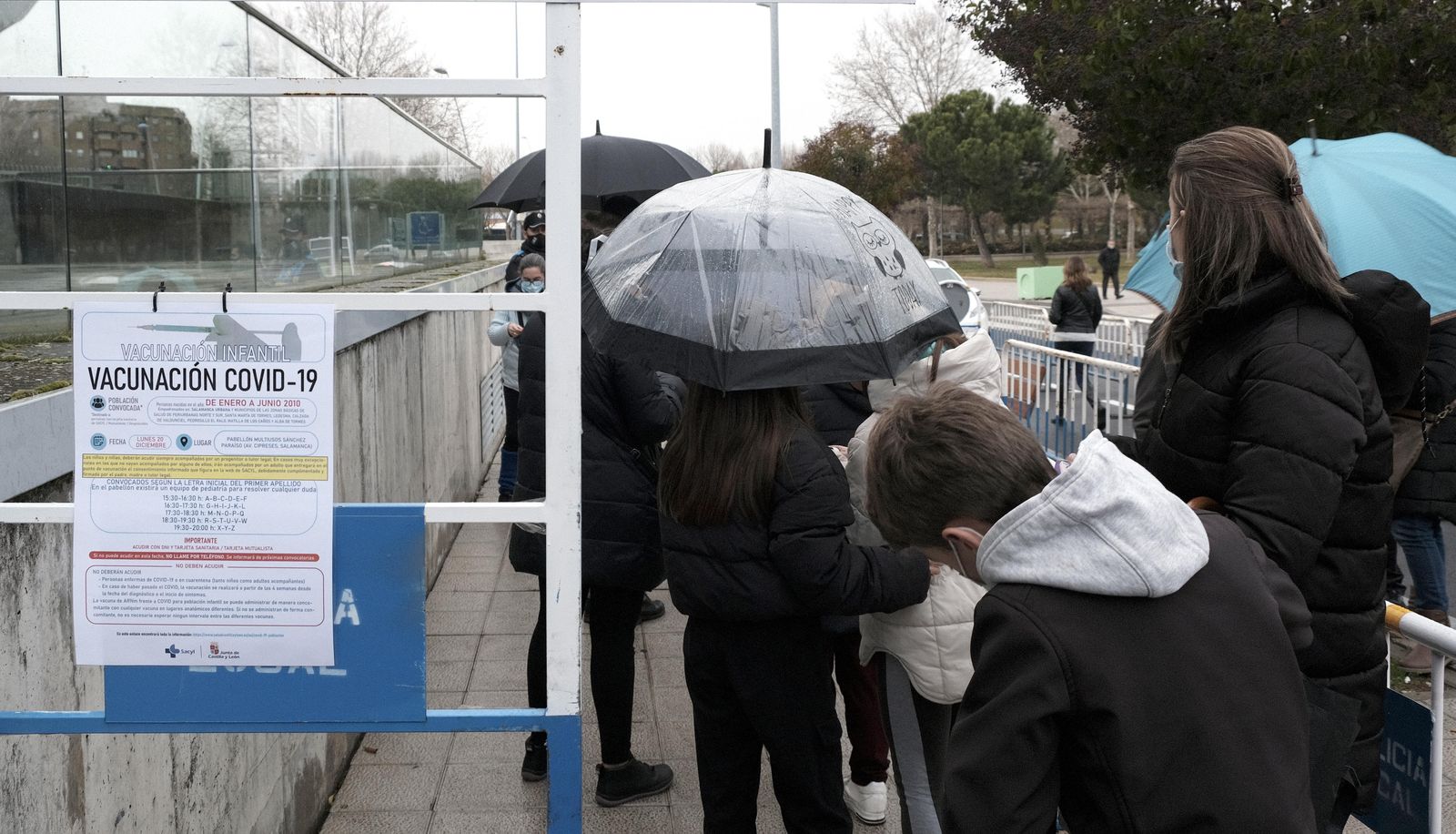 Vacunación de menores en el Multiusos Sánchez Paraíso | Foto: ICAL