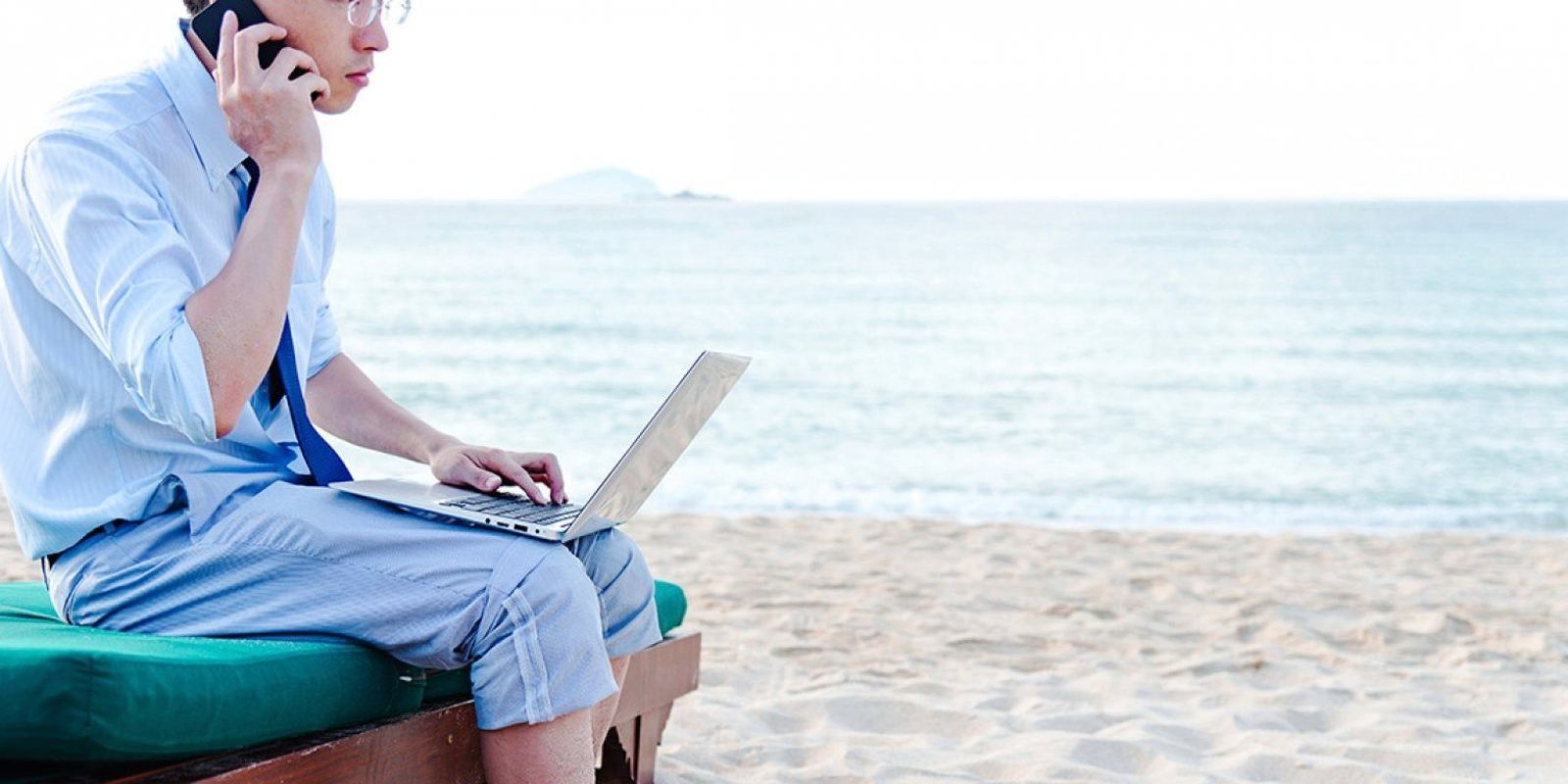 Uno de cada tres trabajadores no consigue desconectar durante sus vacaciones