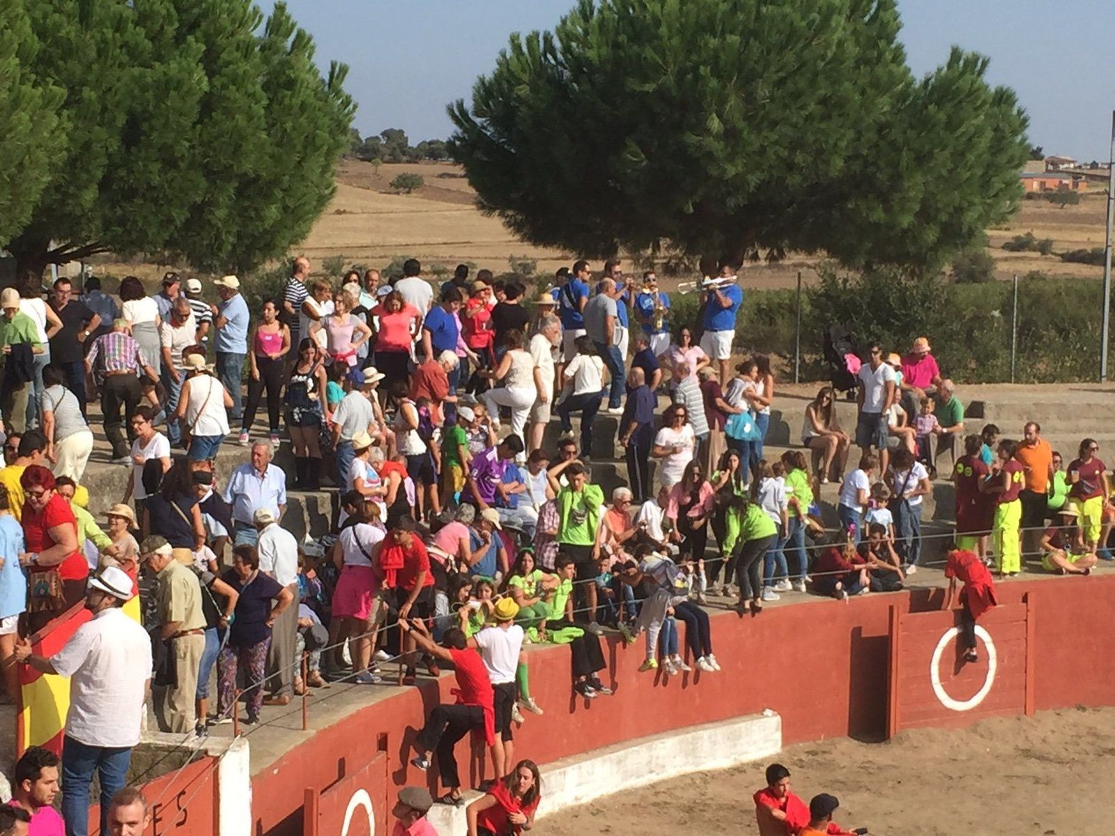 Encierro taurino en Pereña de la Ribera