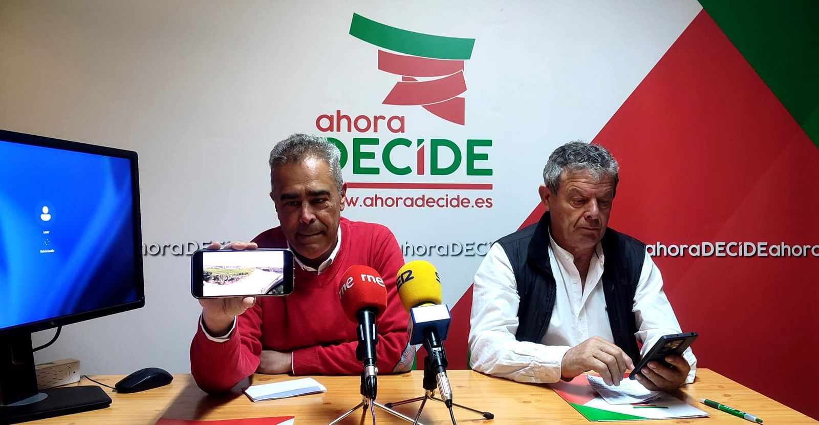 Enríque Díaz, alcalde de Gema, y Manuel Fuentes, de Ahora Decide