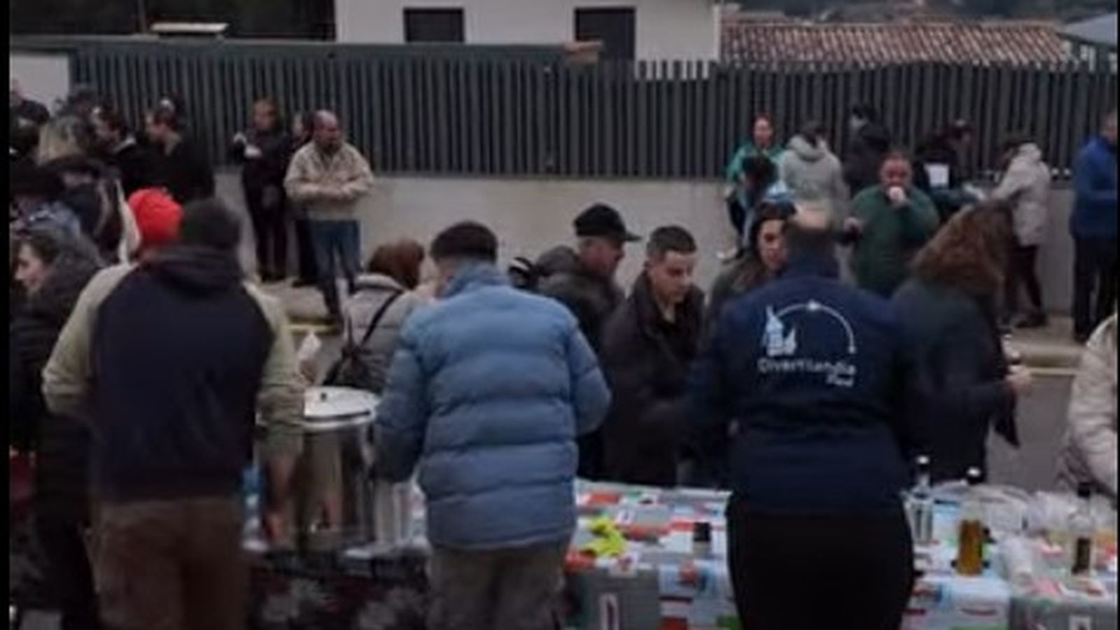 Aldeatejada se llena de vida en su primera fiesta de la matanza tradicional