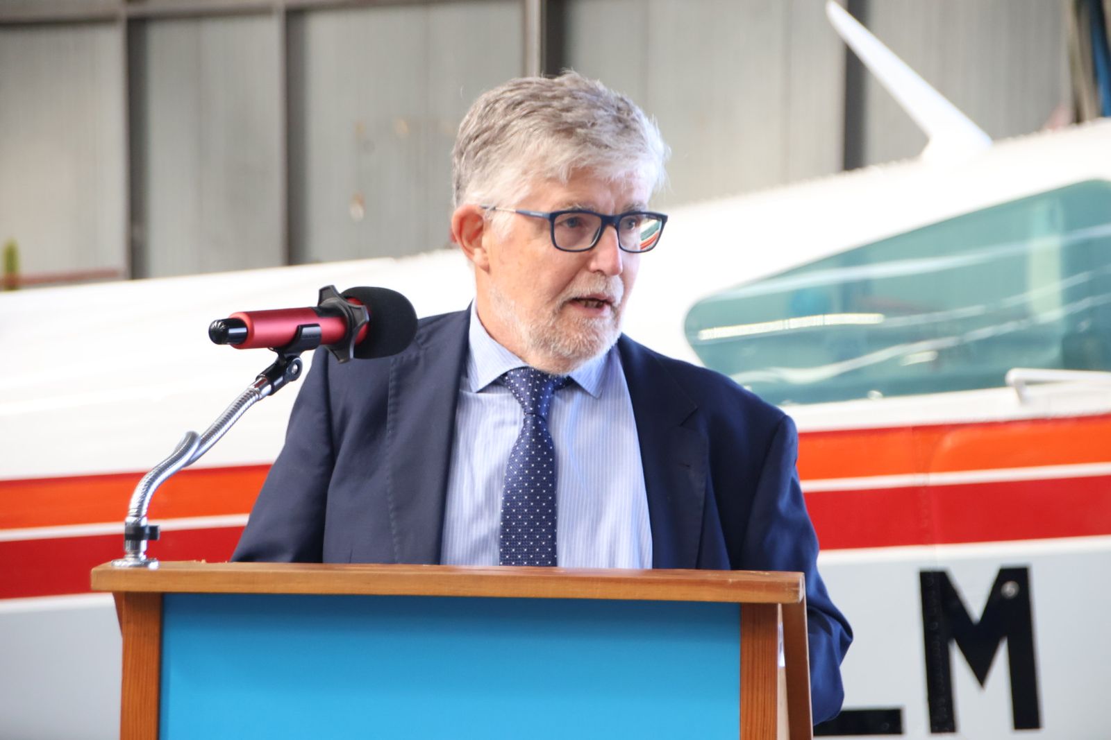 SENASA entrega una avioneta histórica, a la Fundación Infante de Orleans