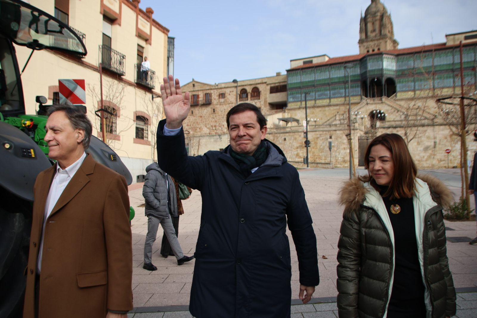 Mañueco presenta su caravana de vehículos en Salamanca