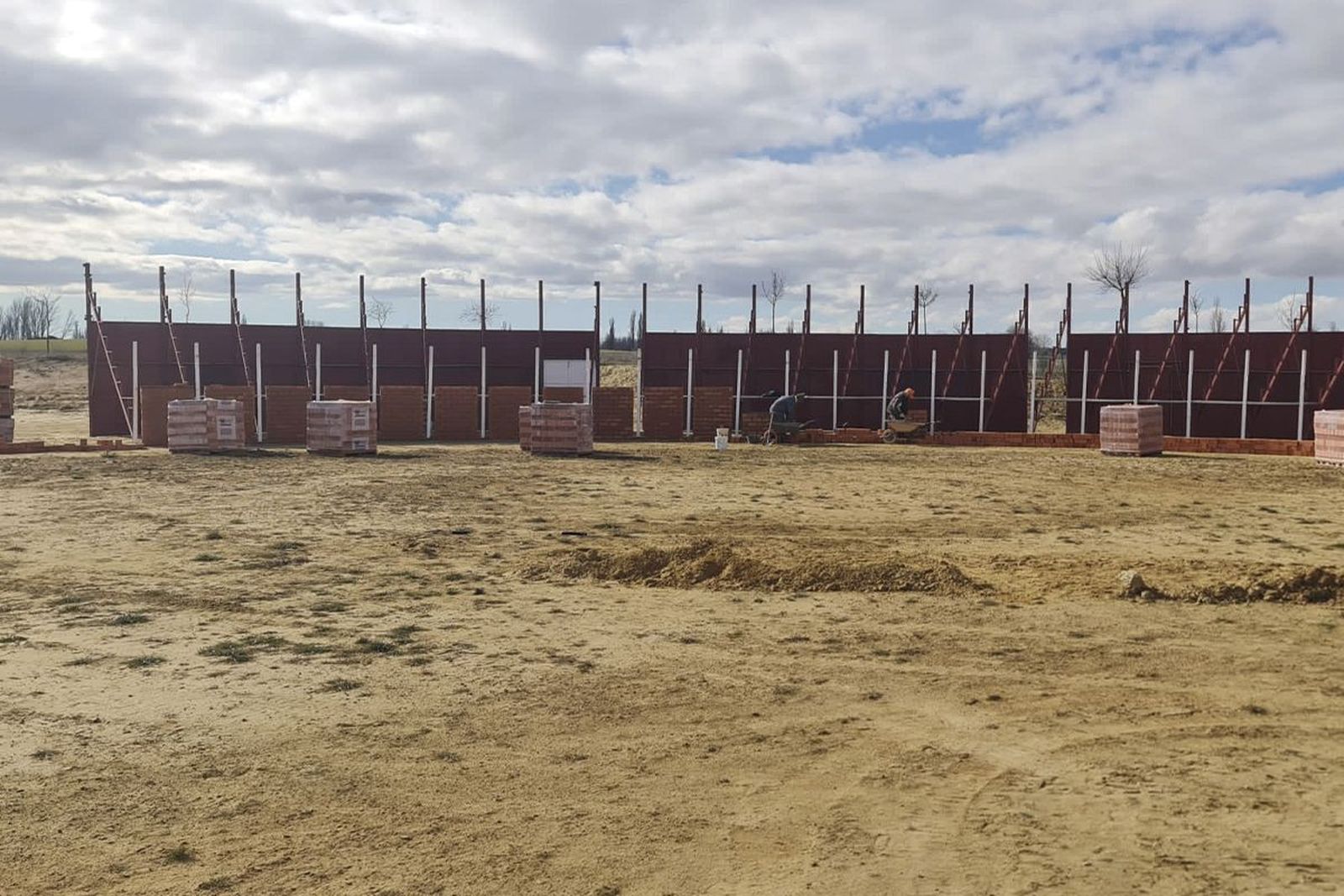 Obras de la Plaza de toros de Cantalpino