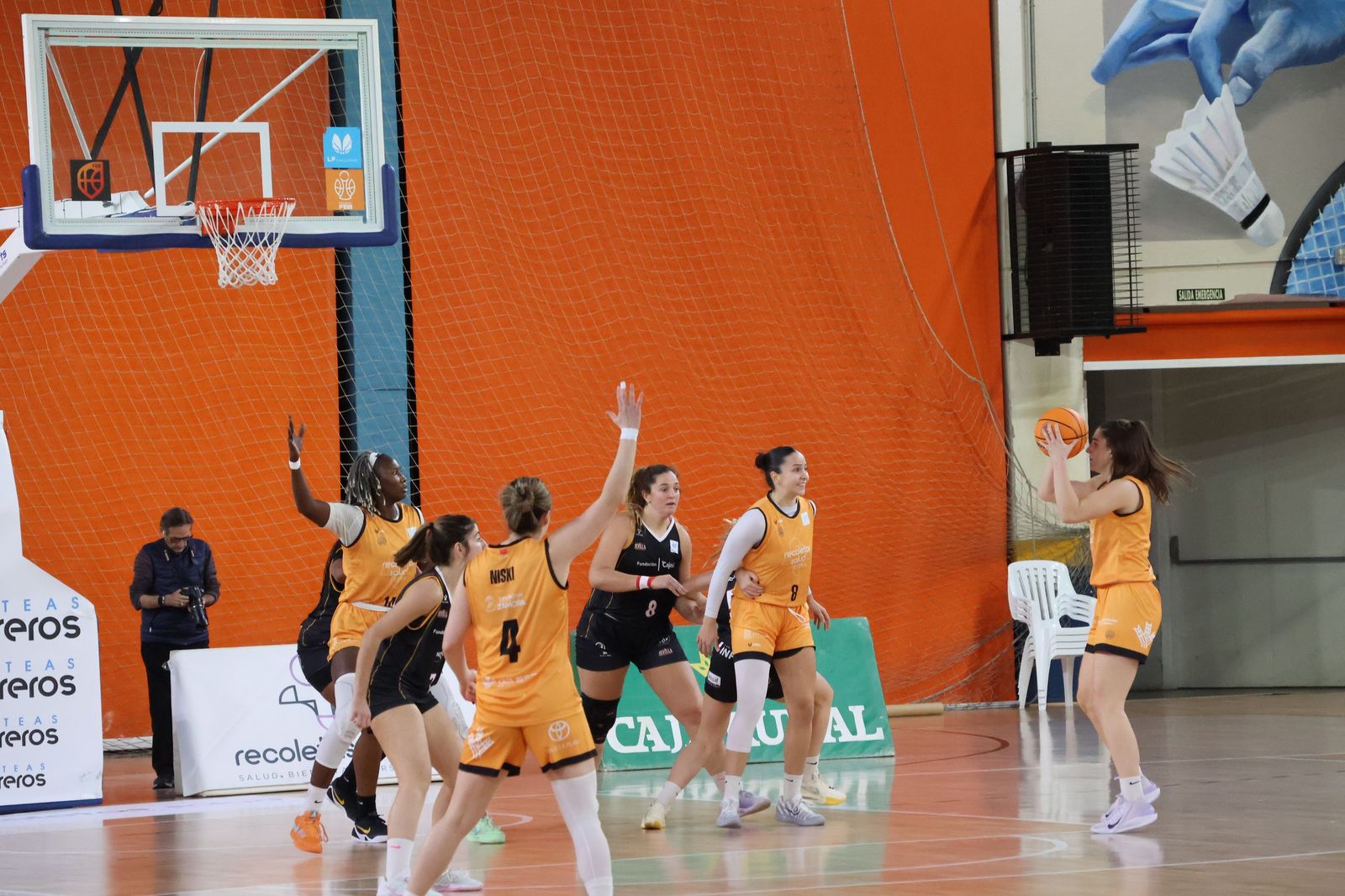 Partido entre CD Zamarat y Cajasol Baloncesto Sevilla