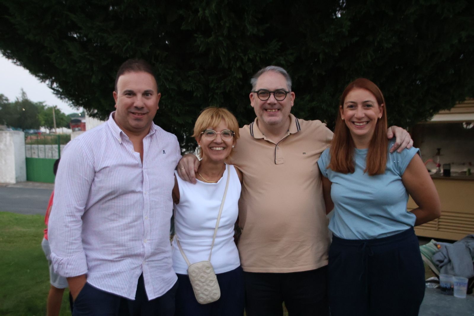 Villagonzalo, cena de chichas en la pista 