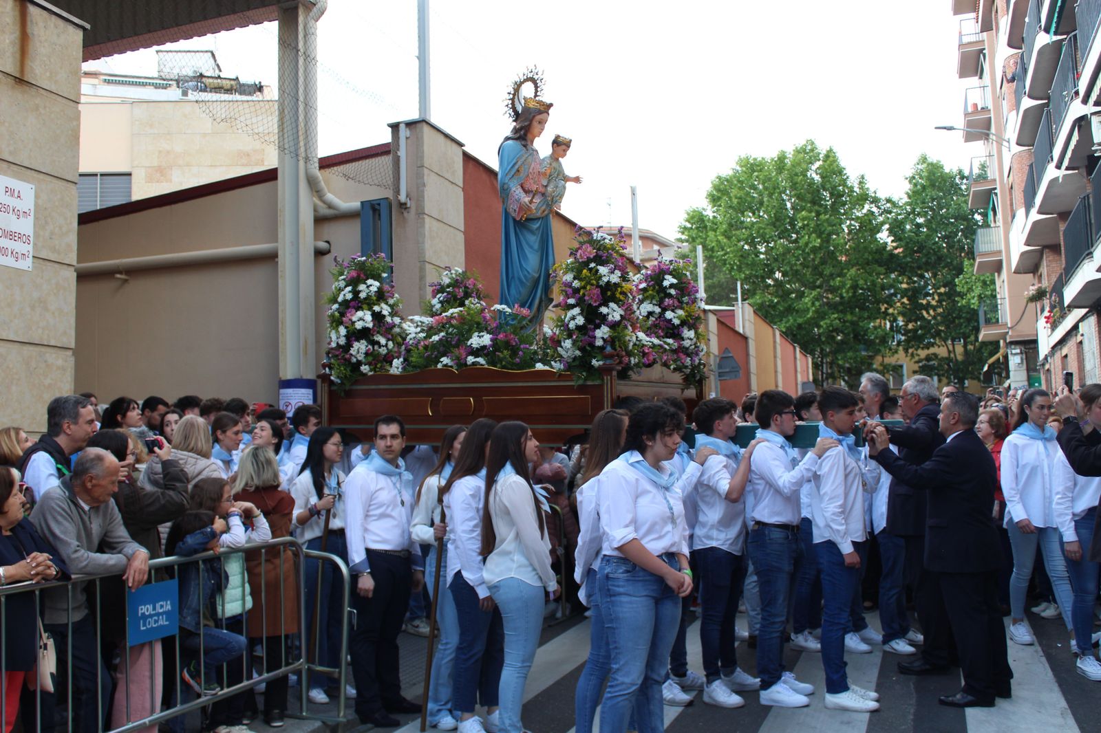 procesion-maria-auxiliadora-25