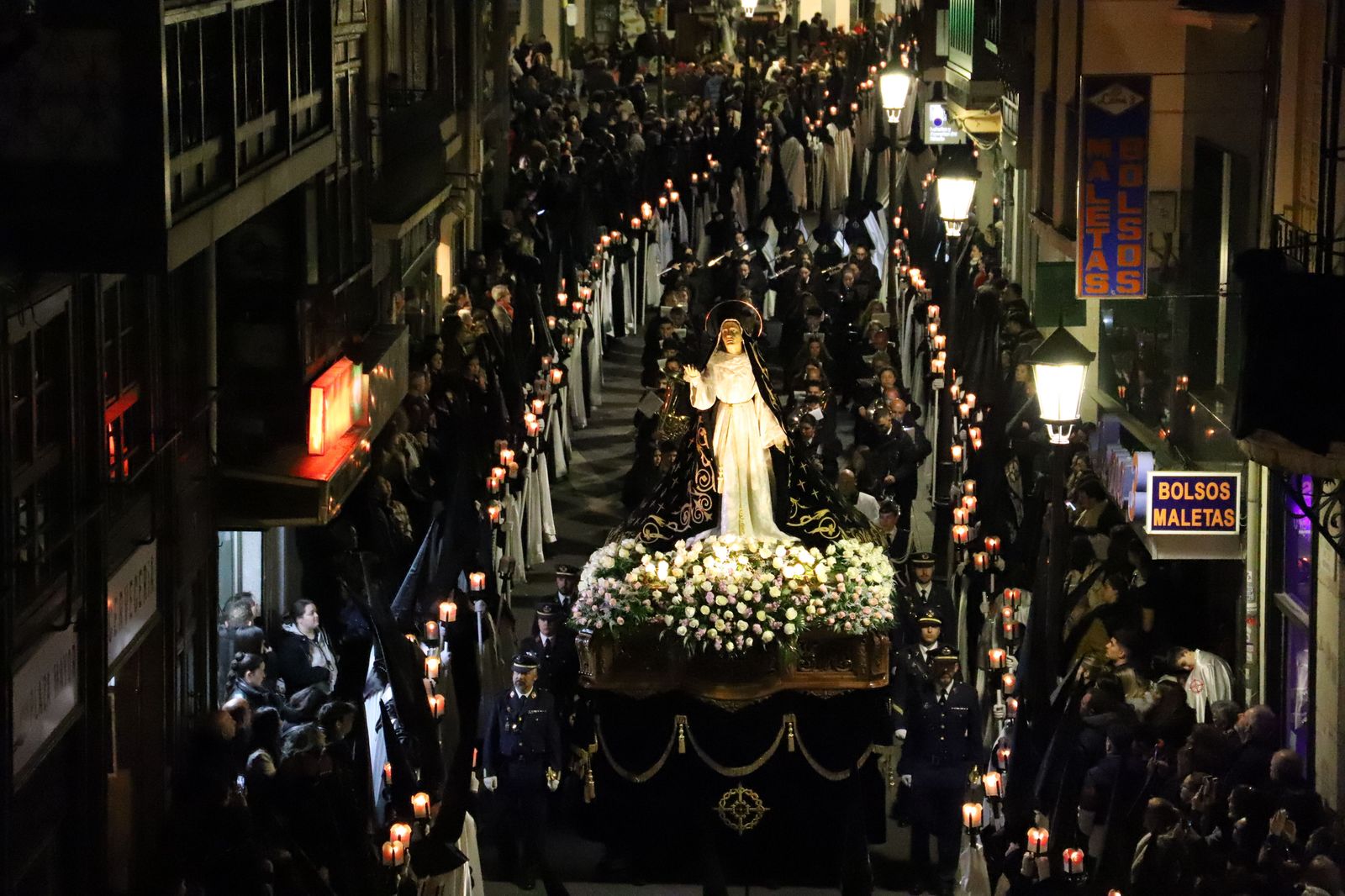 Hermandad de Jesús en su Tercera Caída (43)