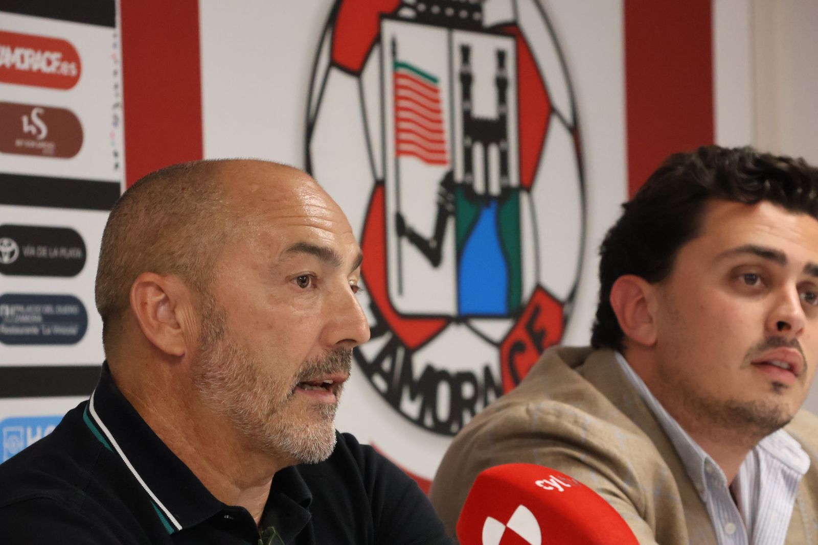 presentacion-de-juan-sabas-como-nuevo-tecnico-del-zcf-27