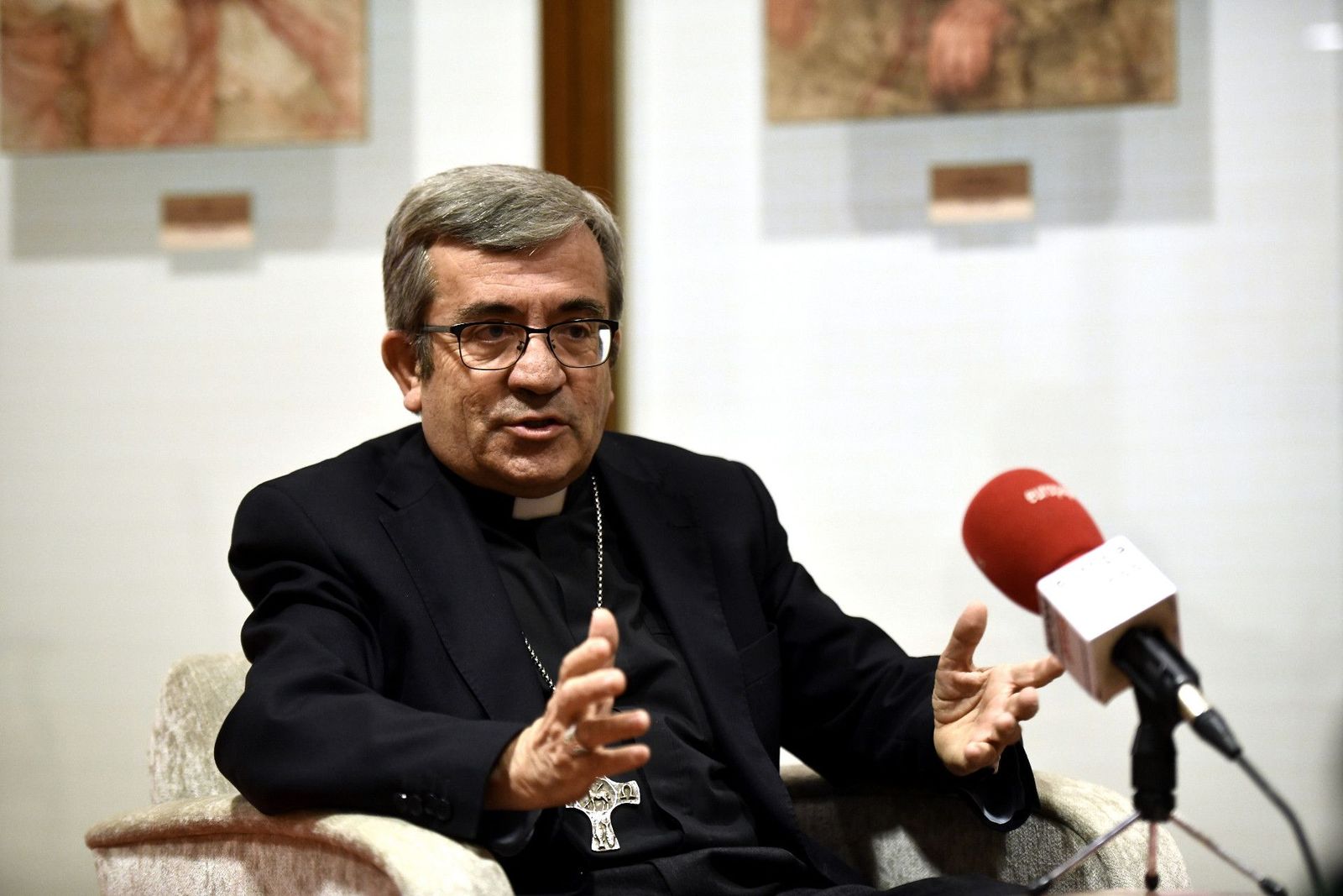 Entrevista de Europa Press con el secretario general y portavoz de la Conferencia Episcopal Española (CEE), Luis Argüello, en Madrid (España), a 18 de diciembre de 2019.