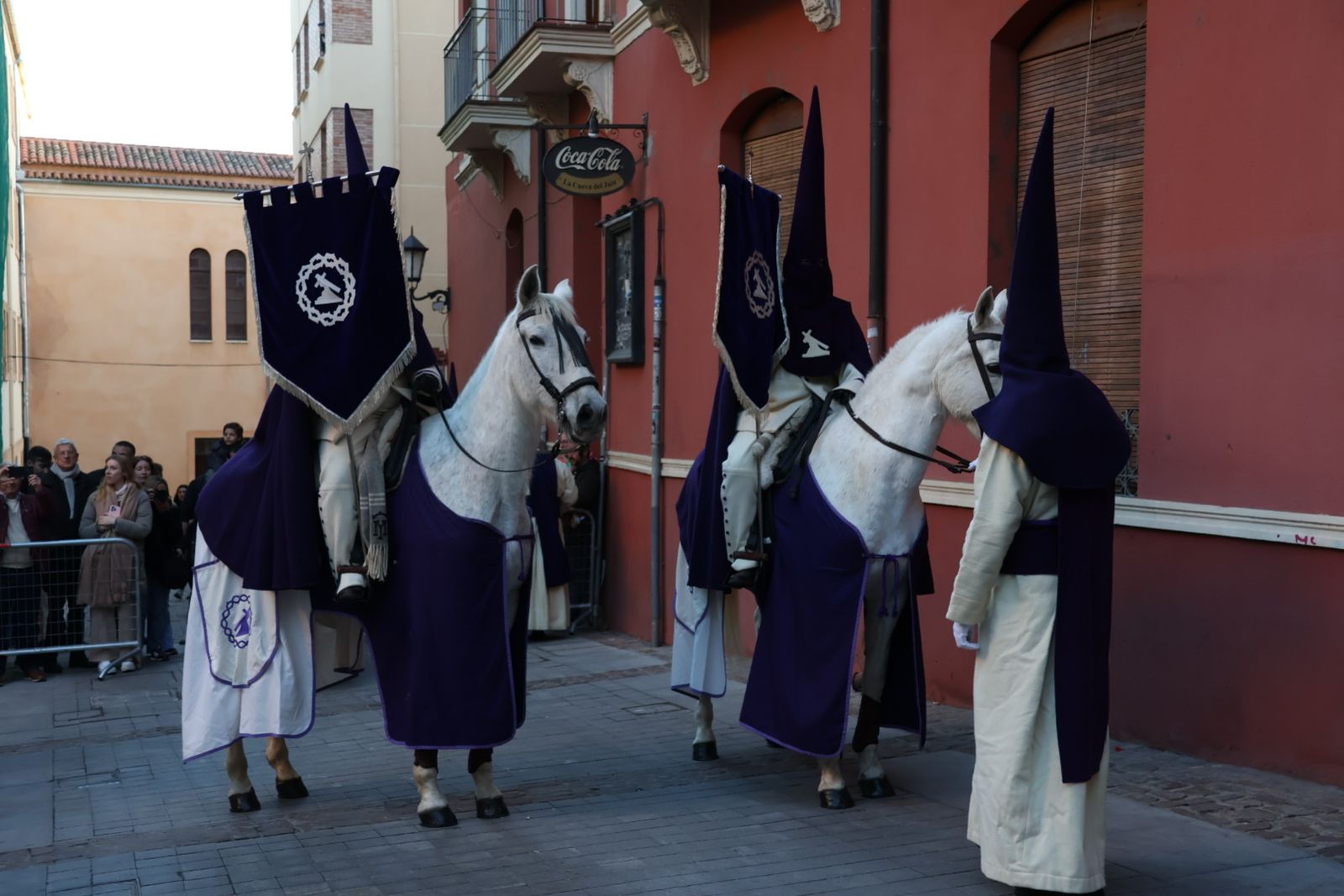 GALERÍA | Revive en imágenes la procesión de Jesús del Vía Crucis