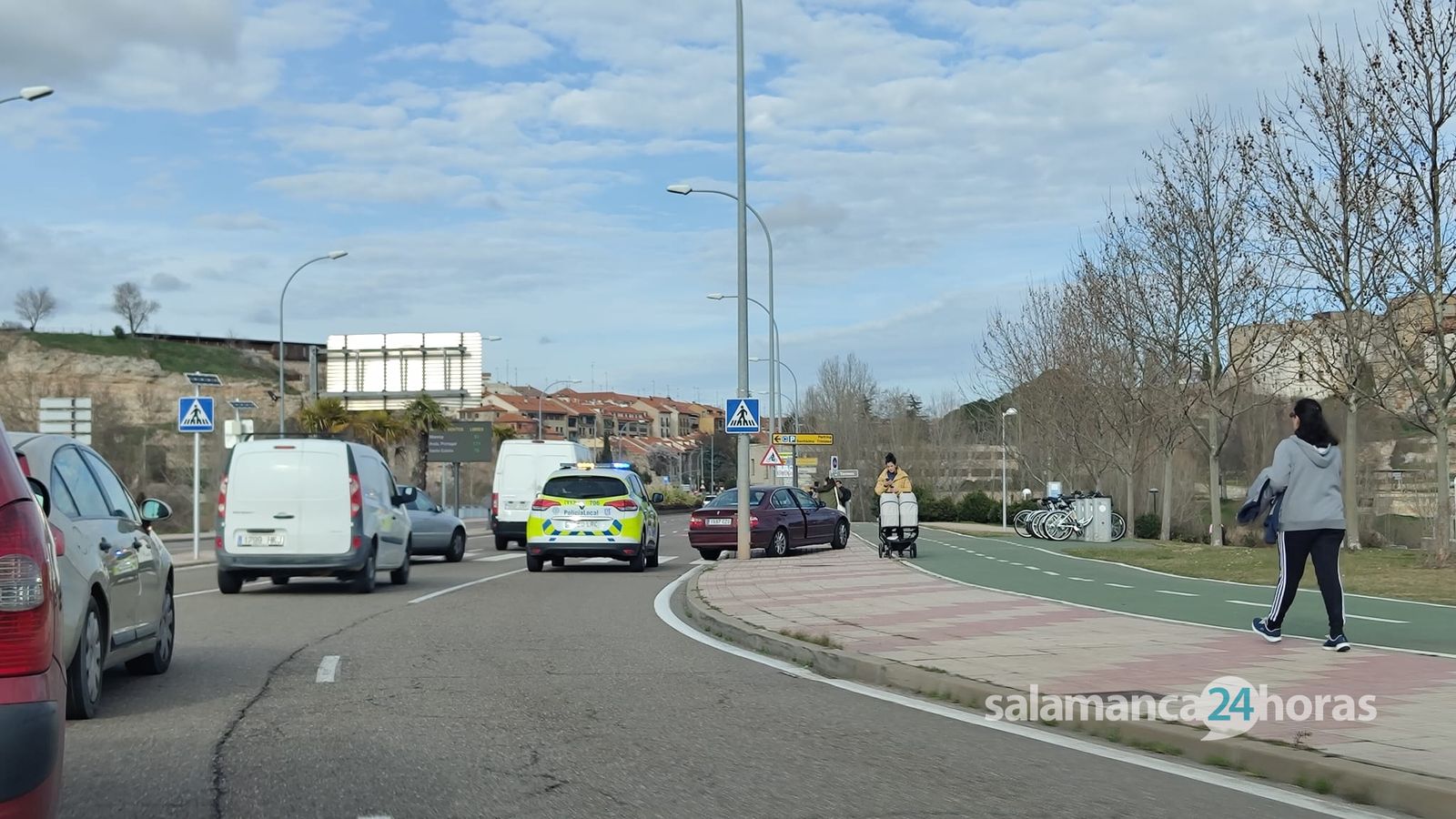 Accidente en Salas Bajas entre un turismo y una bicicleta