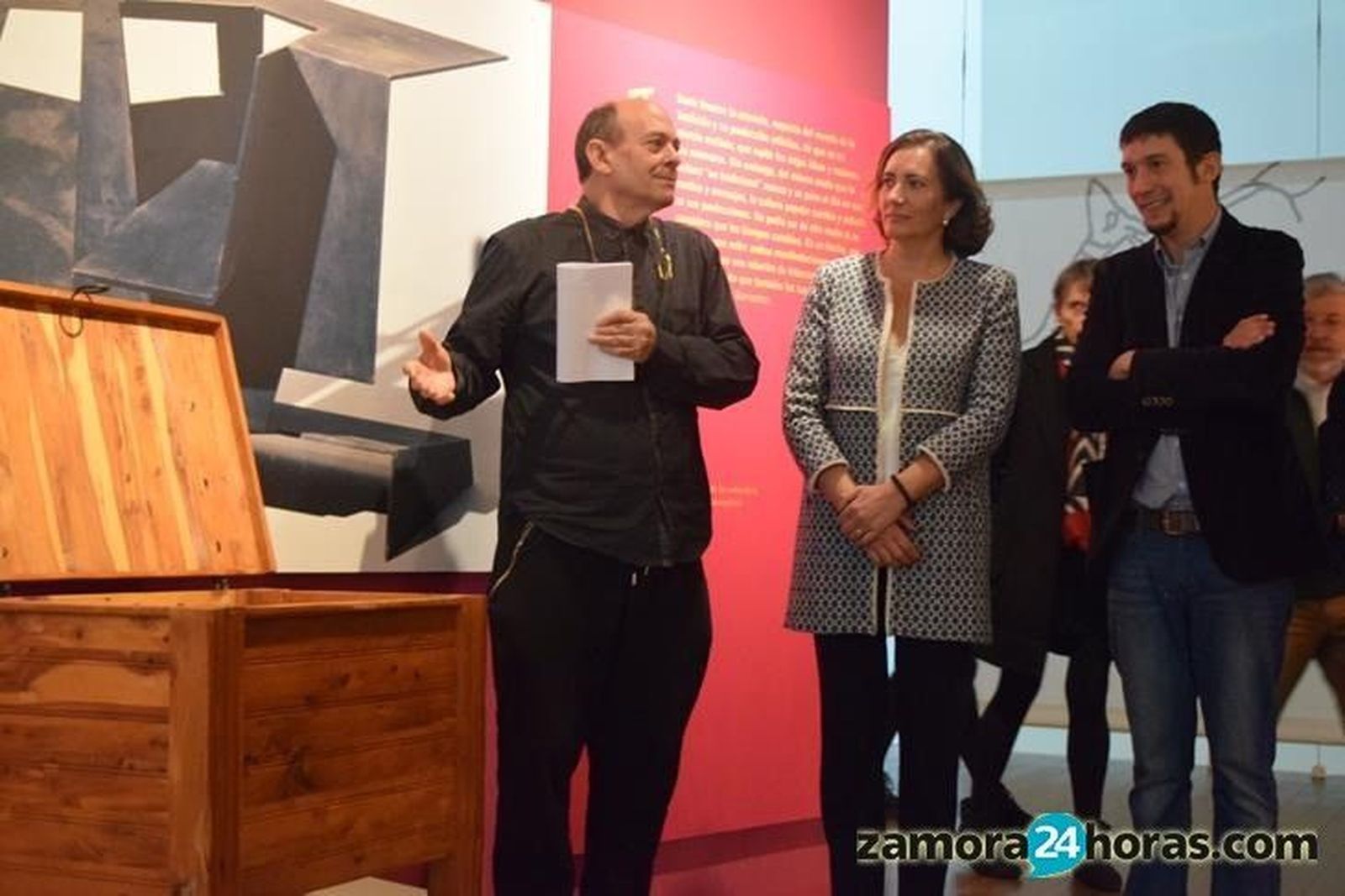 ‘Elementos Instrumentales’, la nueva exposición del Etnográfico inaugurada por García Cirac