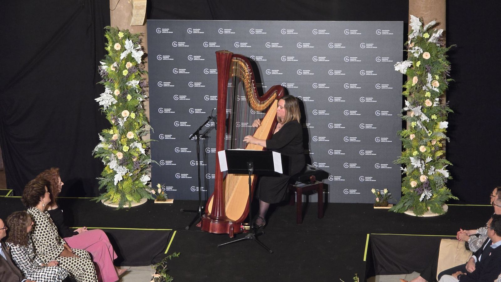 La Asociación Española contra el Cáncer en Salamanca organiza "Desfilamos contra el cáncer"