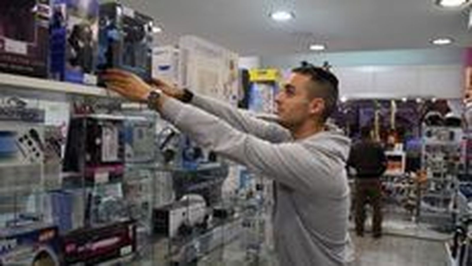 Teléfonos, tablets, complementos de moda y vino, artículos más robados en tiendas