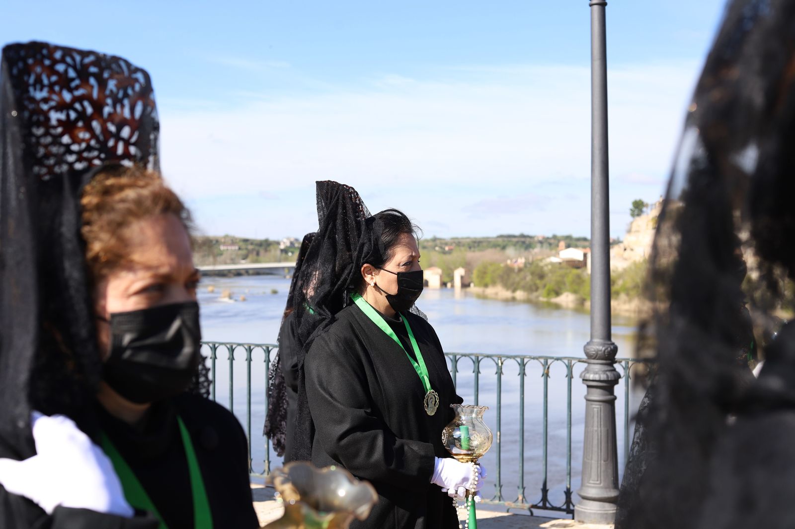 procesion-de-la-virgen-de-la-esperanza-2022-foto-maria-lorenzo-13