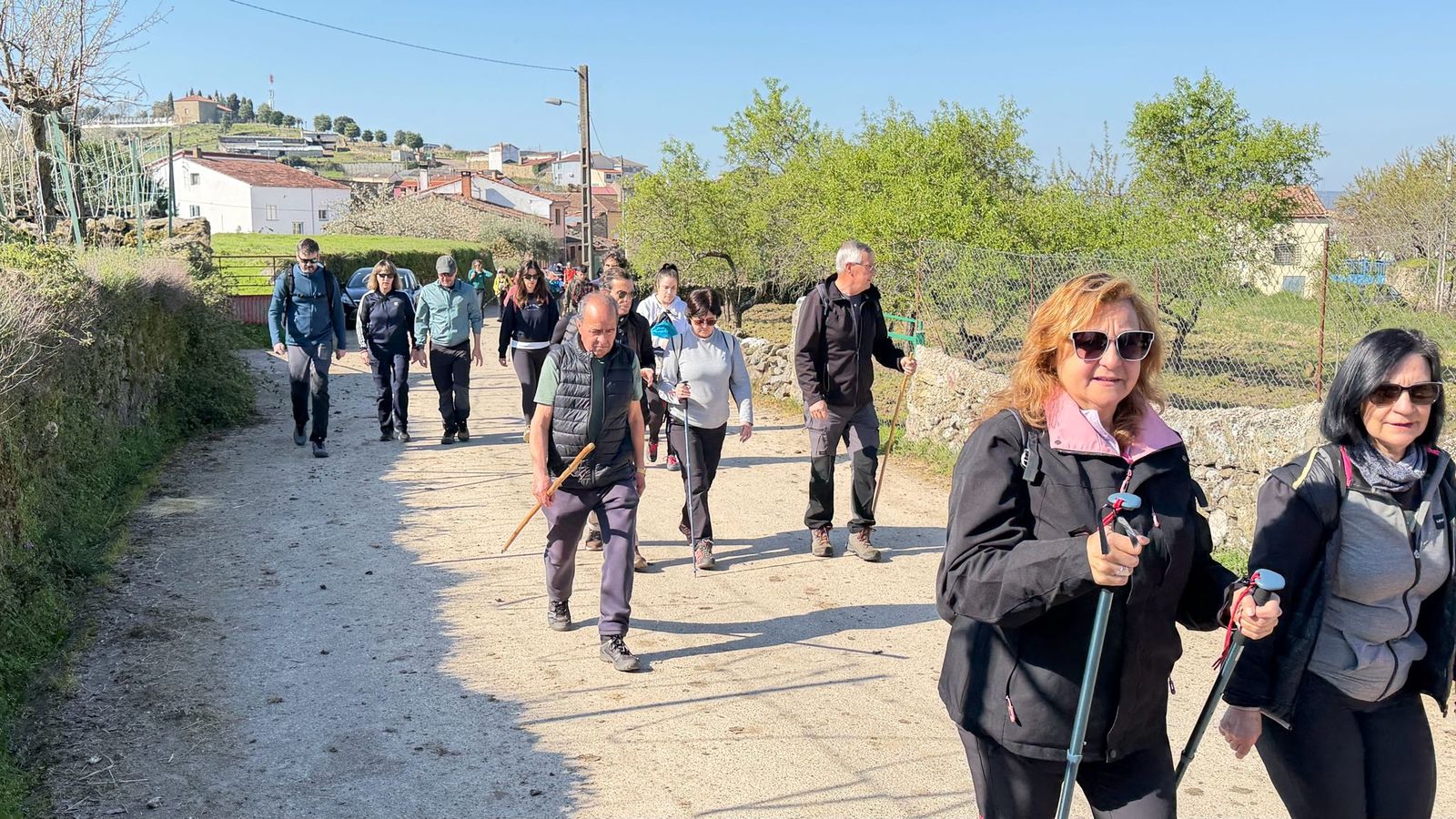 Marcha senderiesta mieza