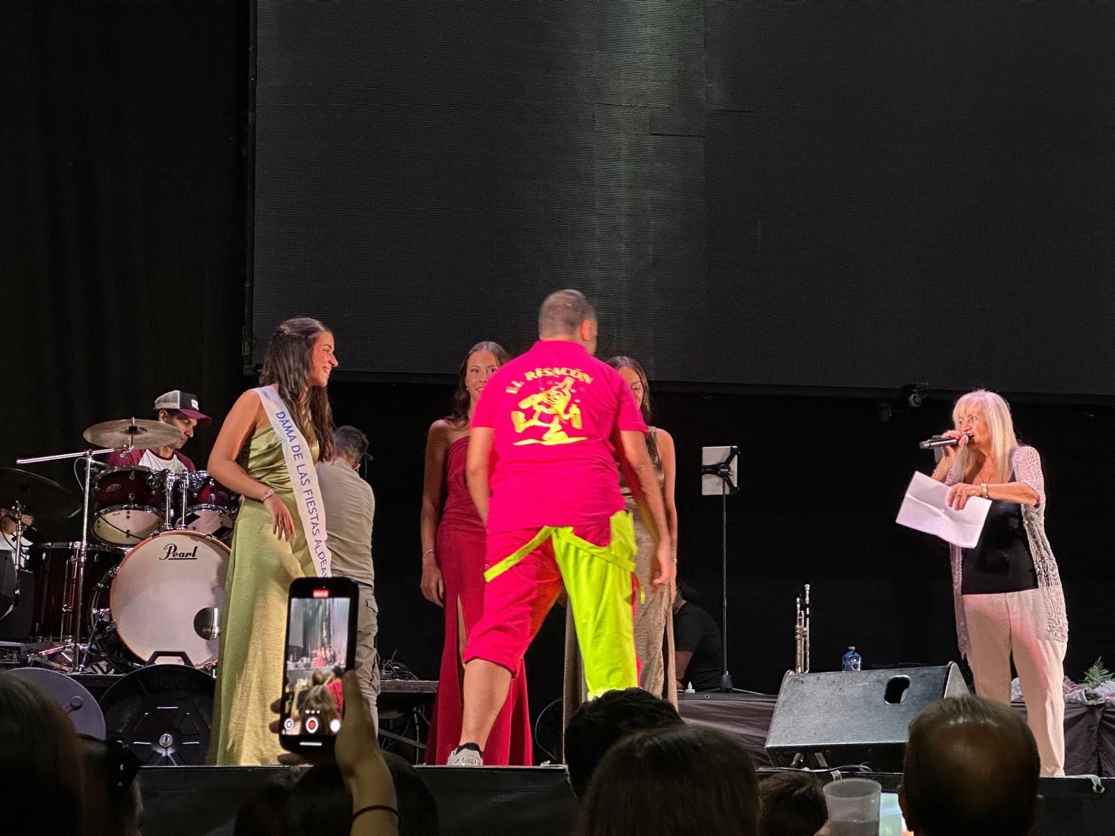 Coronación reina y damas y en Aldeadávila de la Ribera 2025