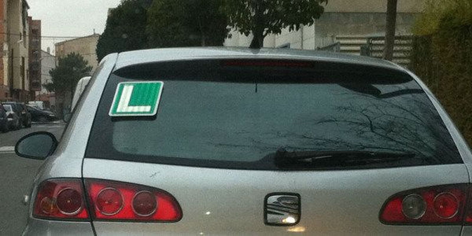 Tráfico ofrece crear una escala específica de examinadores y ampliar la plantilla con personal del Ejército