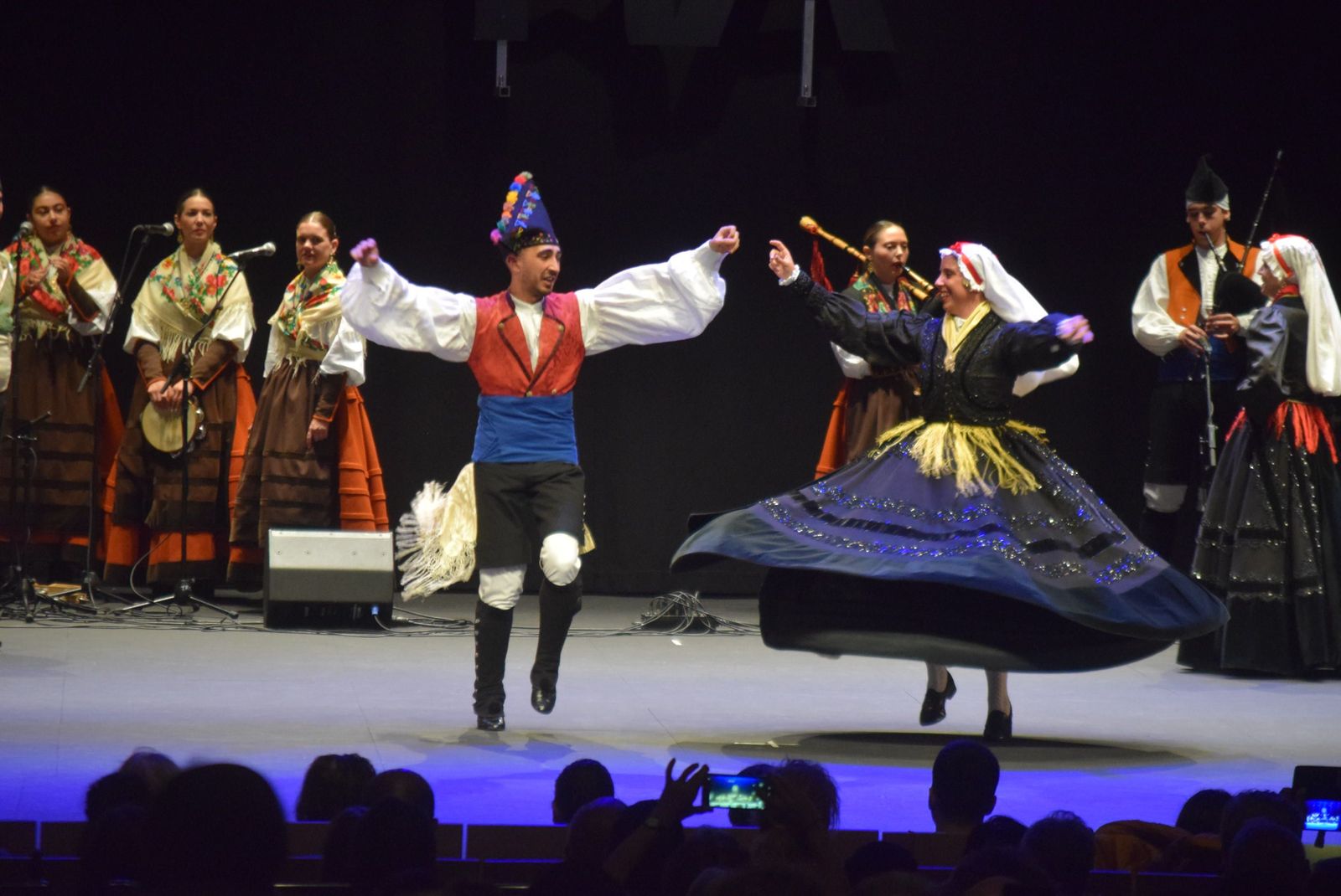 gala-de-clausura-del-festival-internacional-de-folklore-de-zamora-31