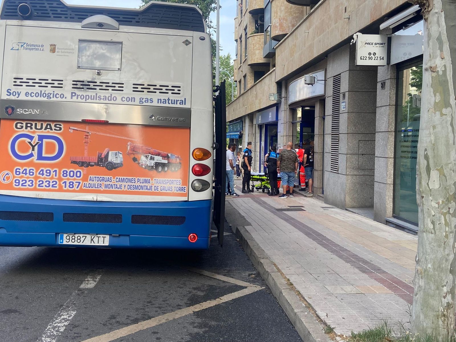 El conductor de un autobús sufre un mareo